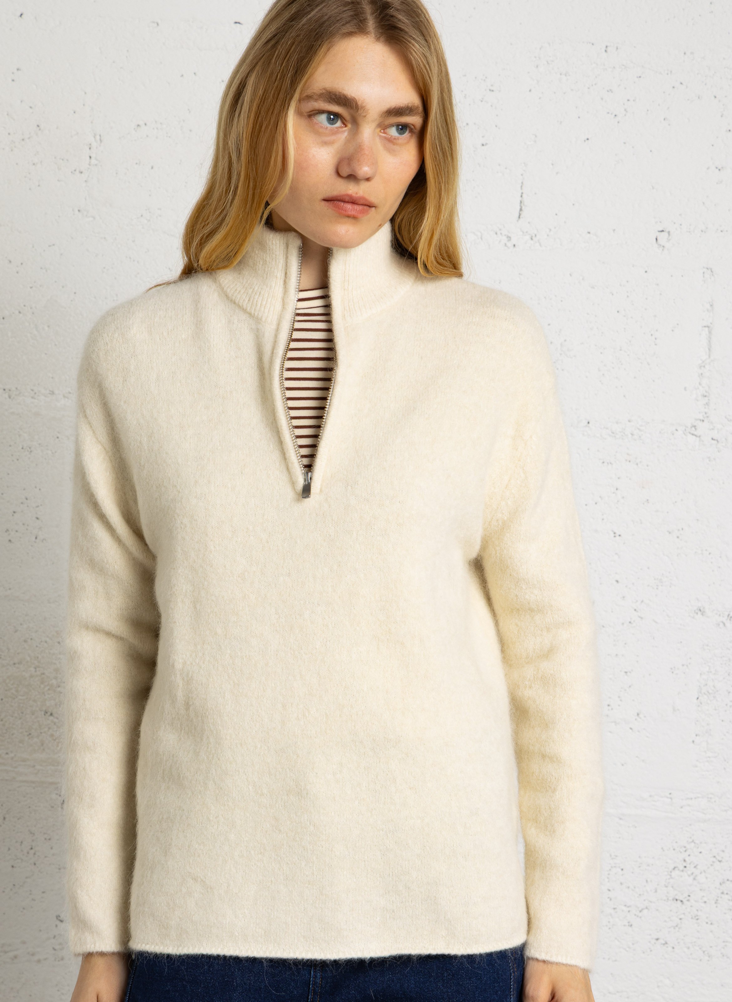 Pull droit col montant en alpaga mélangé MAJESTIC FILATURES Beige