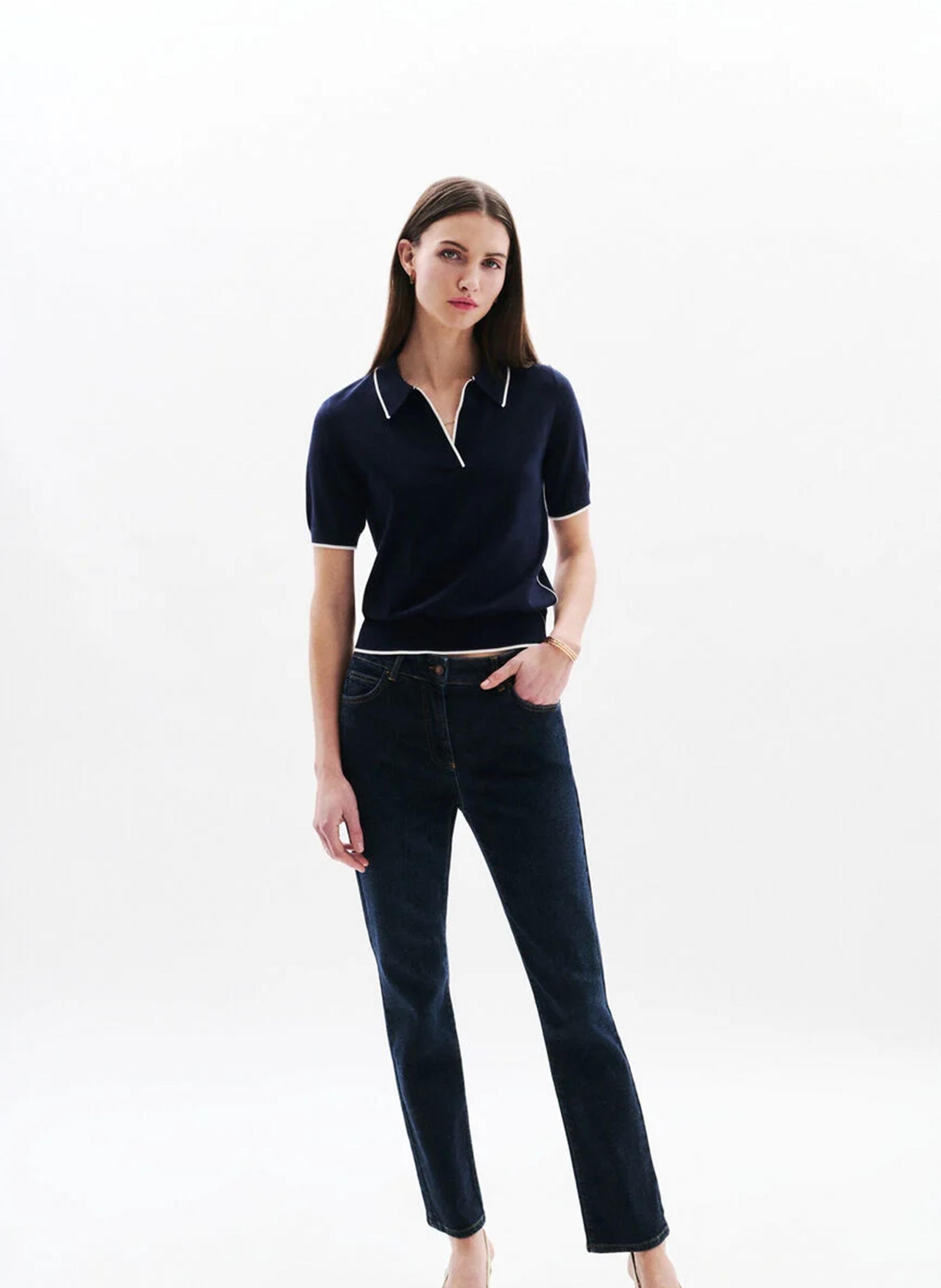 - Straight-leg jeans
- 5 pockets
- Straight cut
- Faded effect CAROLL Blue