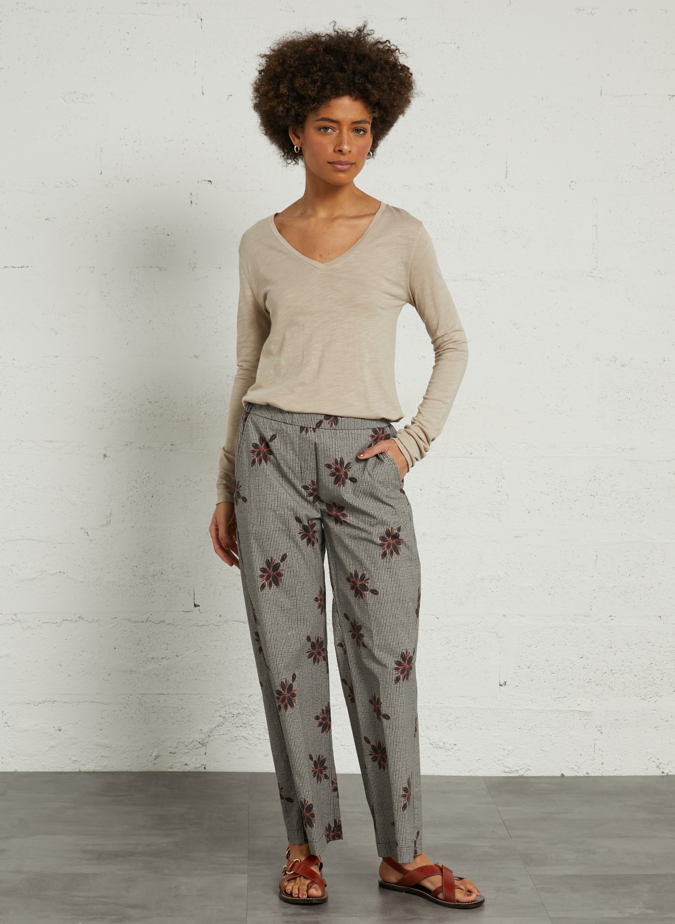 Tee-shirt à col V en coton mélangé AMERICAN VINTAGE Beige