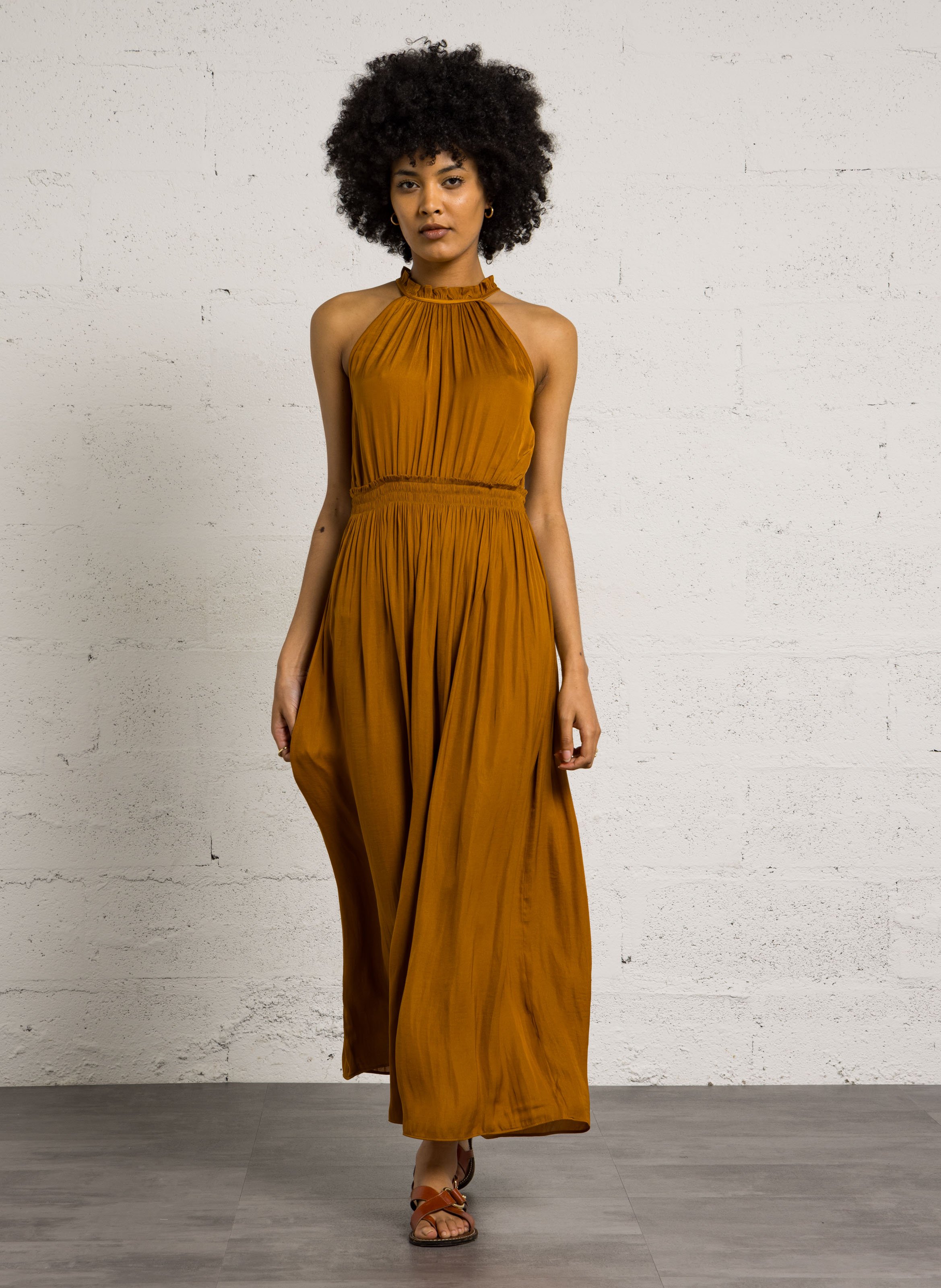 Lange, glanzende jurk MAISON 123 Goudkleurig