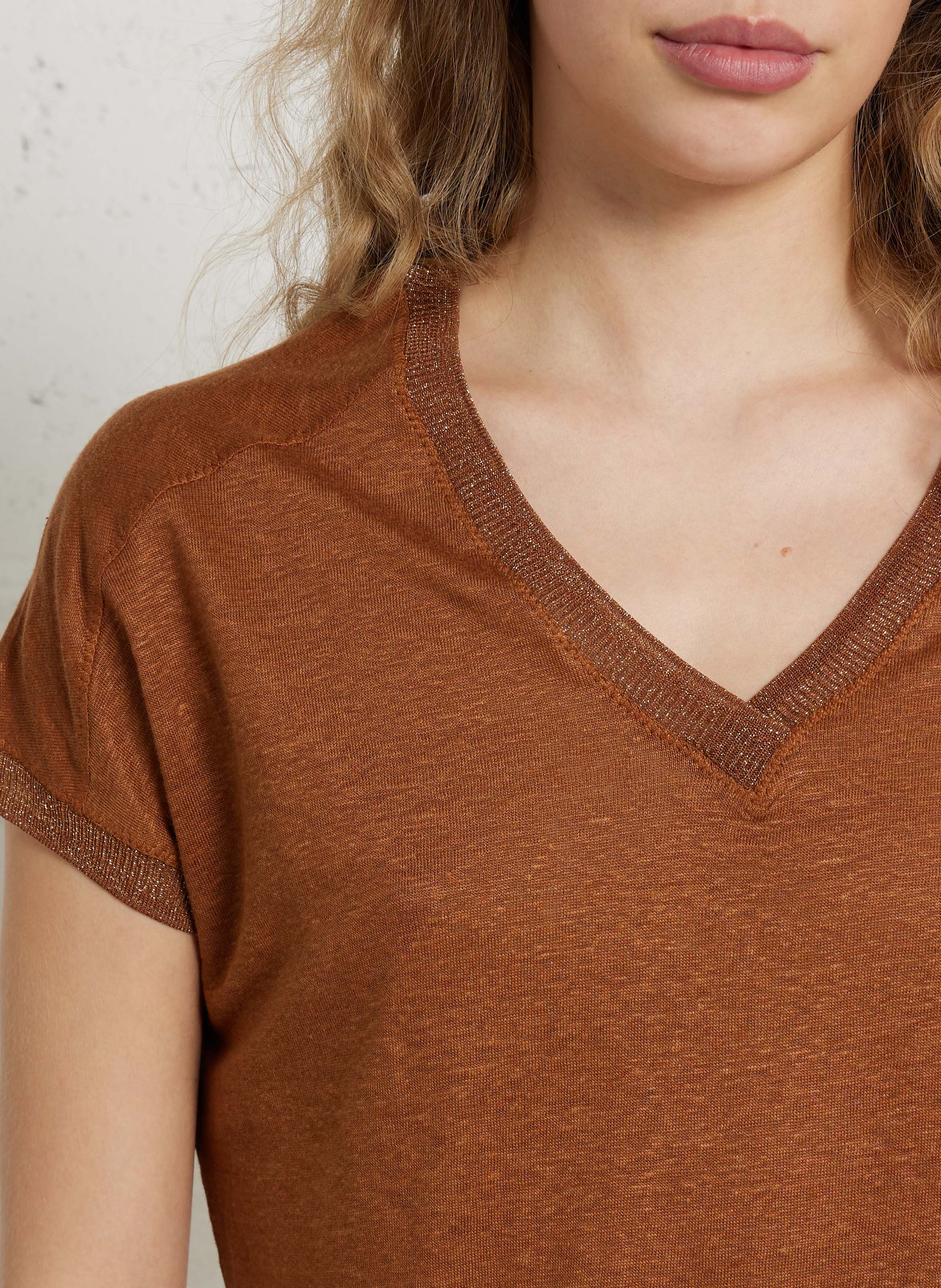 Tee-shirt col V en lin BELLA JONES Marron