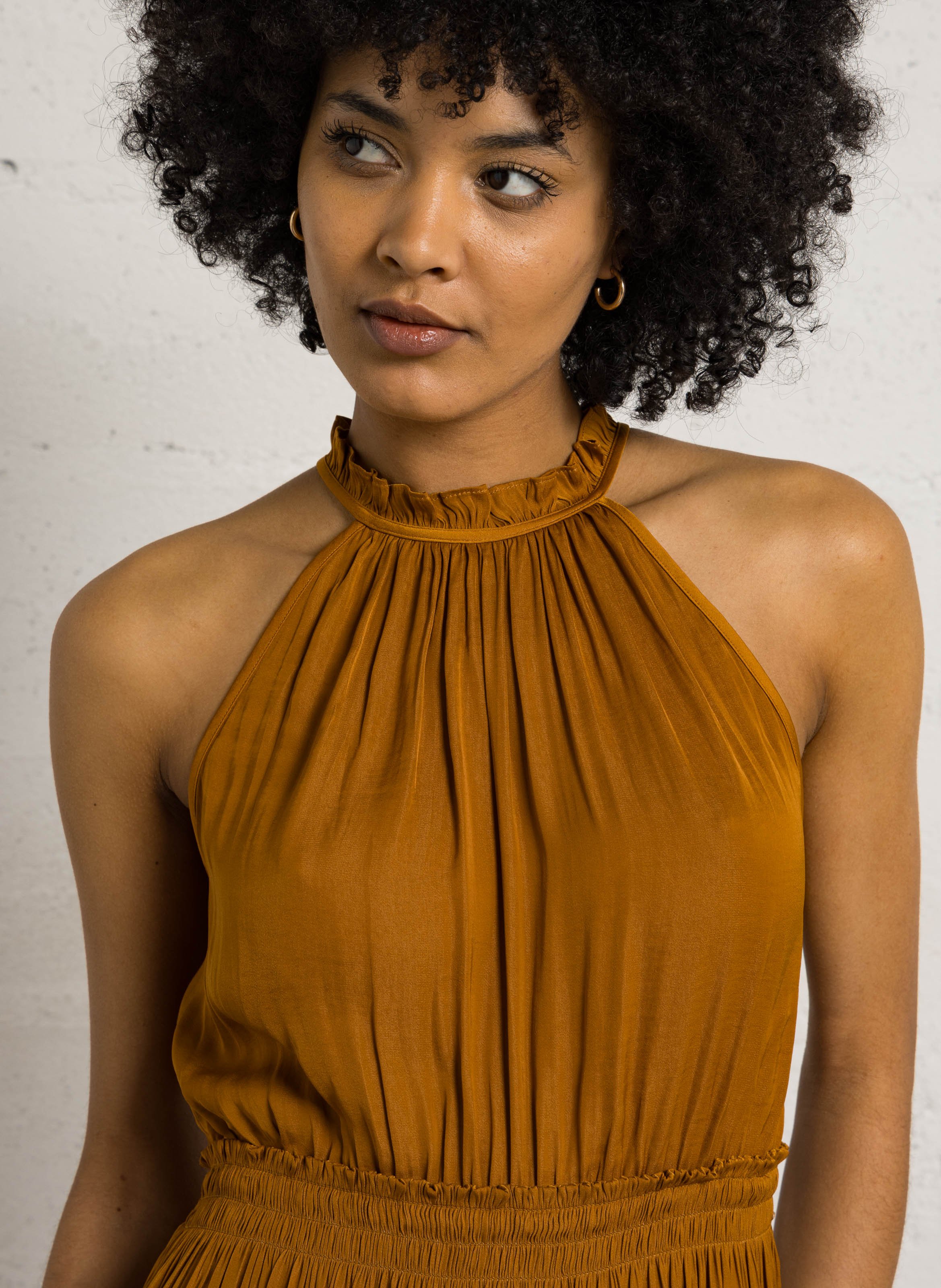 Lange, glanzende jurk MAISON 123 Goudkleurig