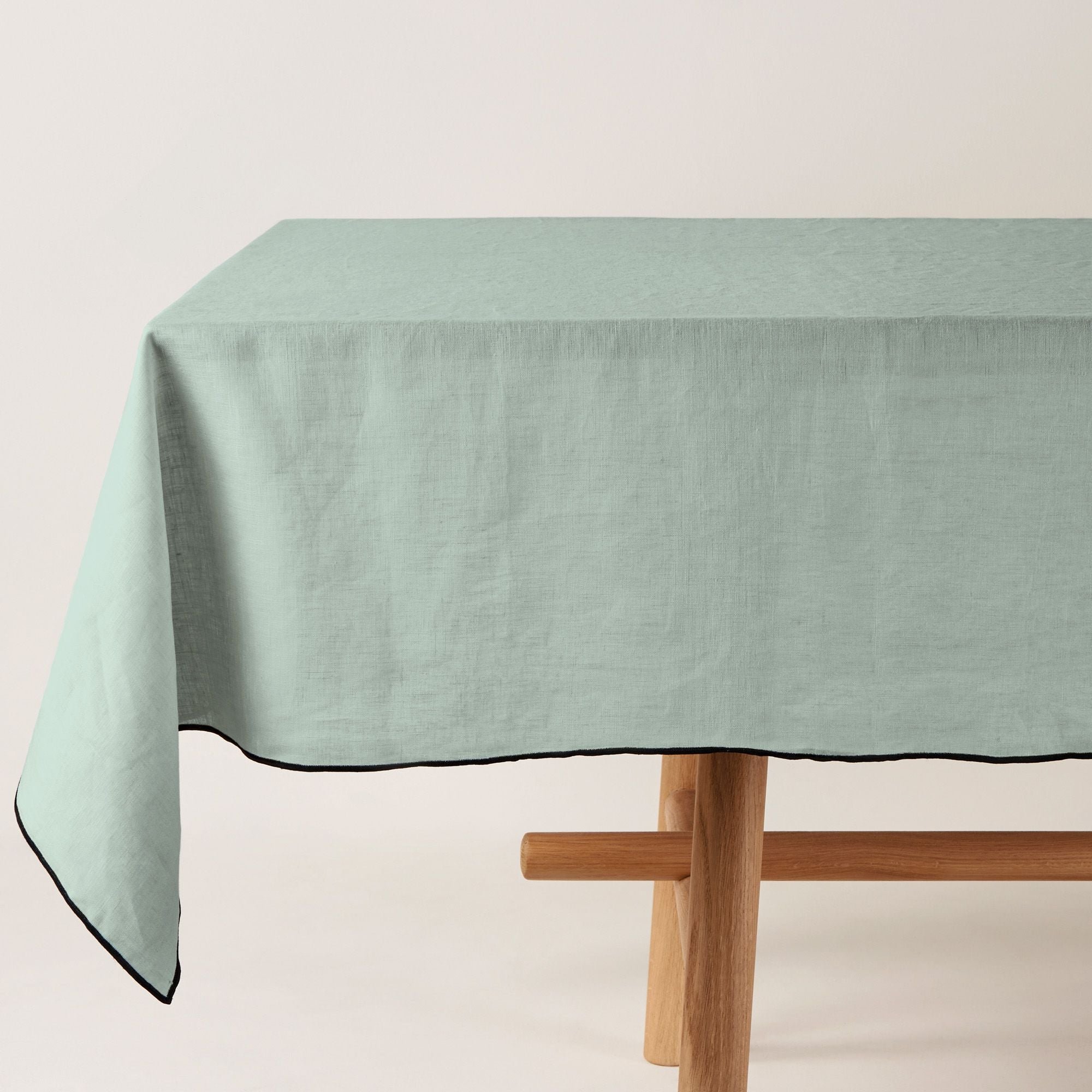 CARLINA - Square linen tablecloth MADURA Green