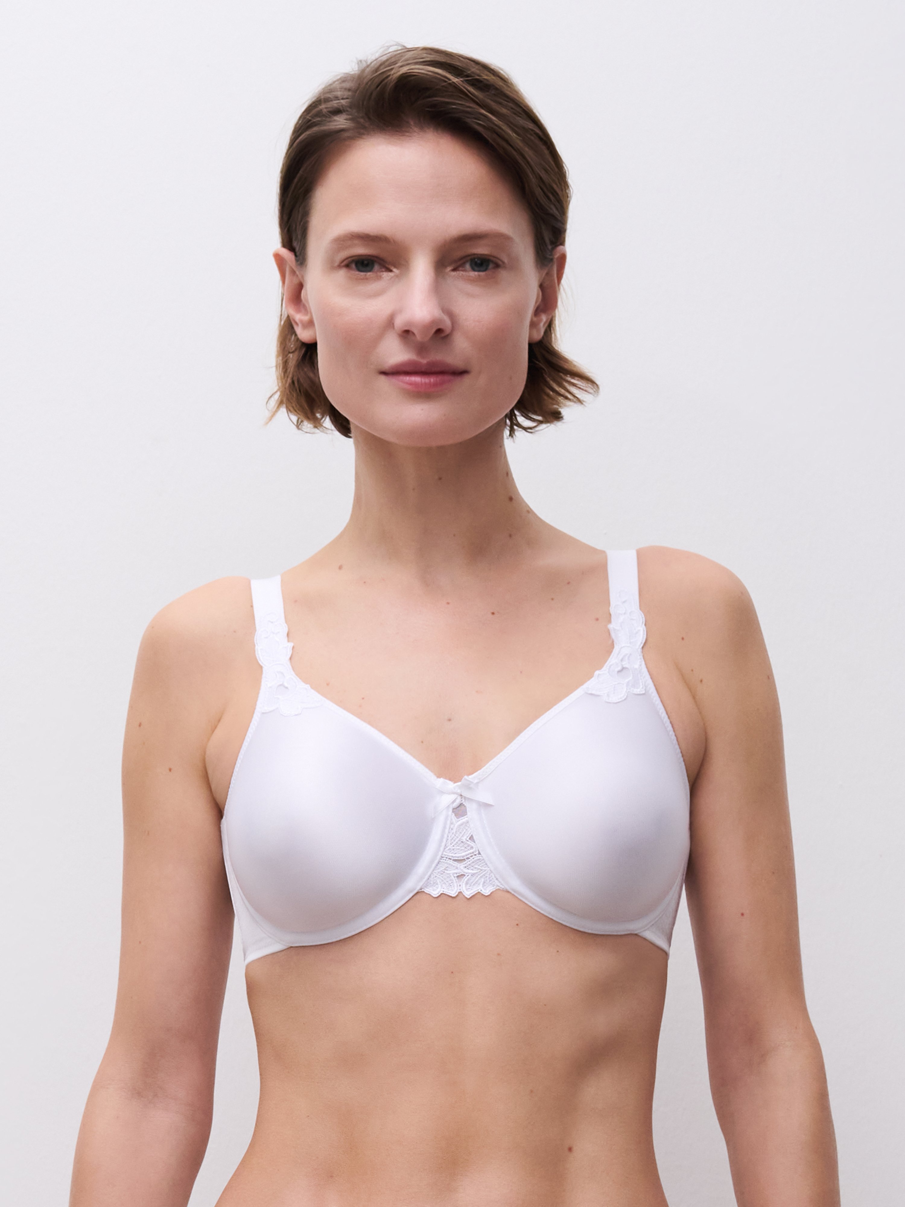 Moulded full-cup bra CHANTELLE