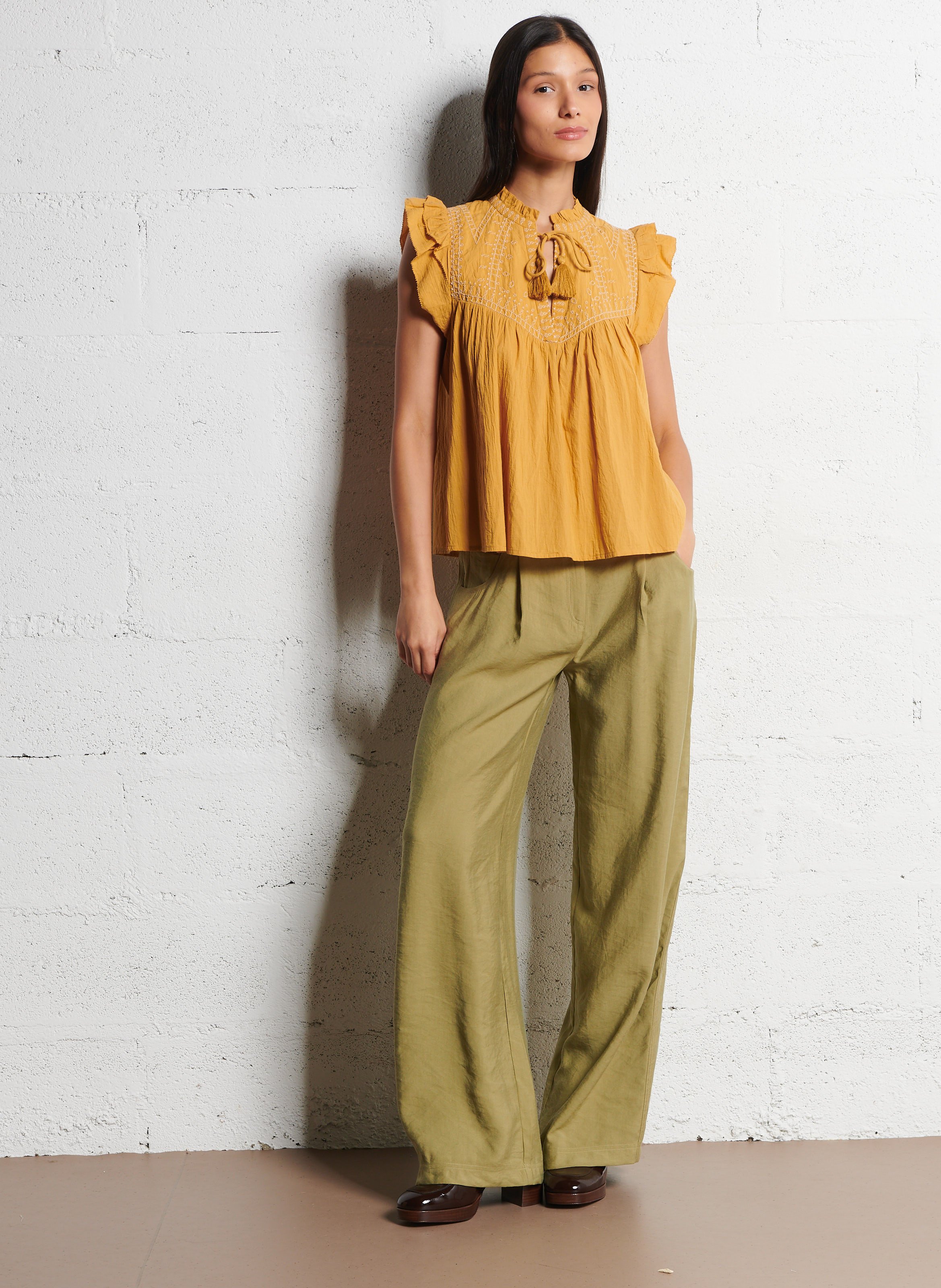 Blouse brodée sans manches BA&SH Beige