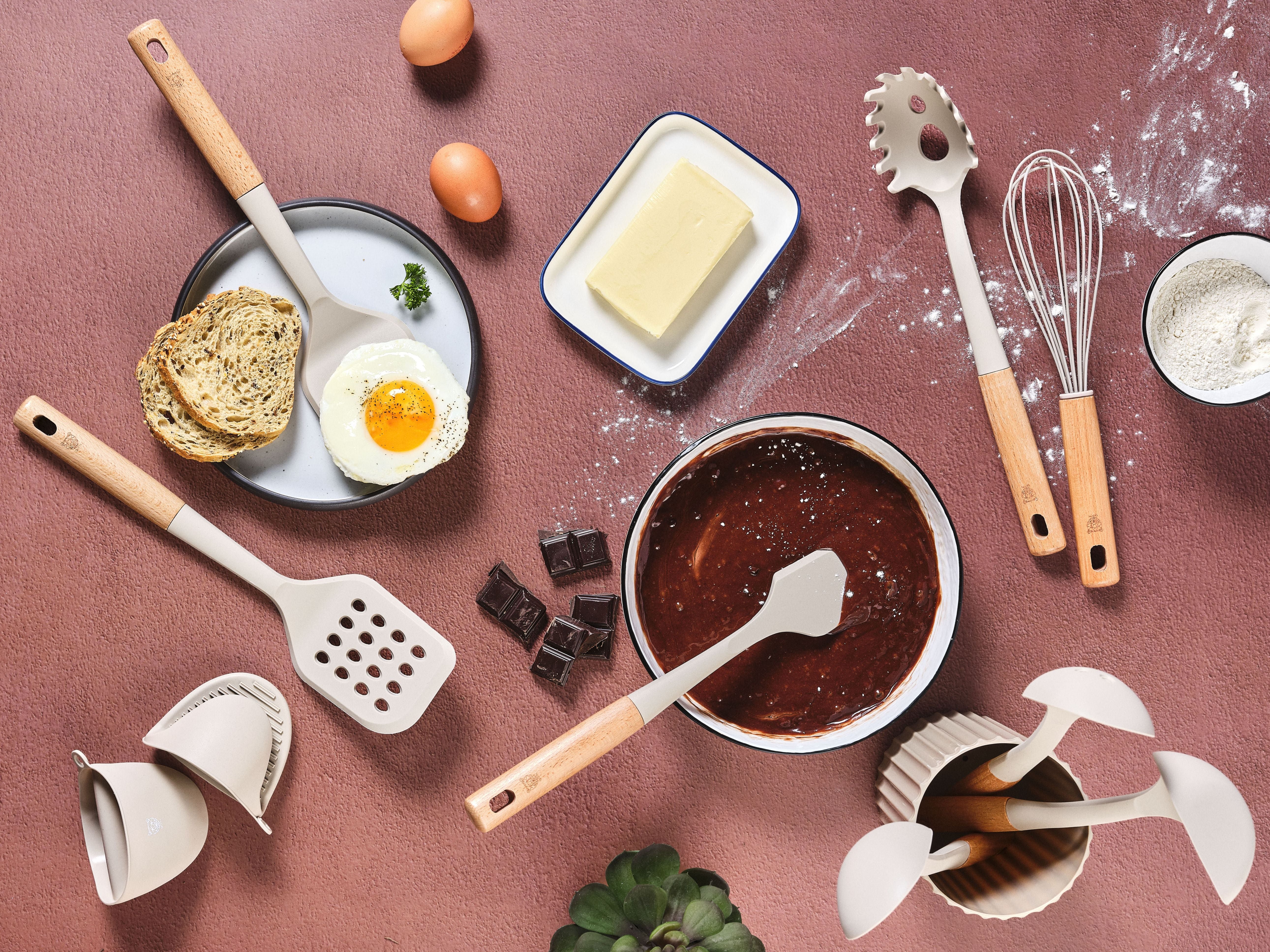 Gunnar Wooden and Silicone Kitchen Utensil Set - 11 pieces BJORN Beige