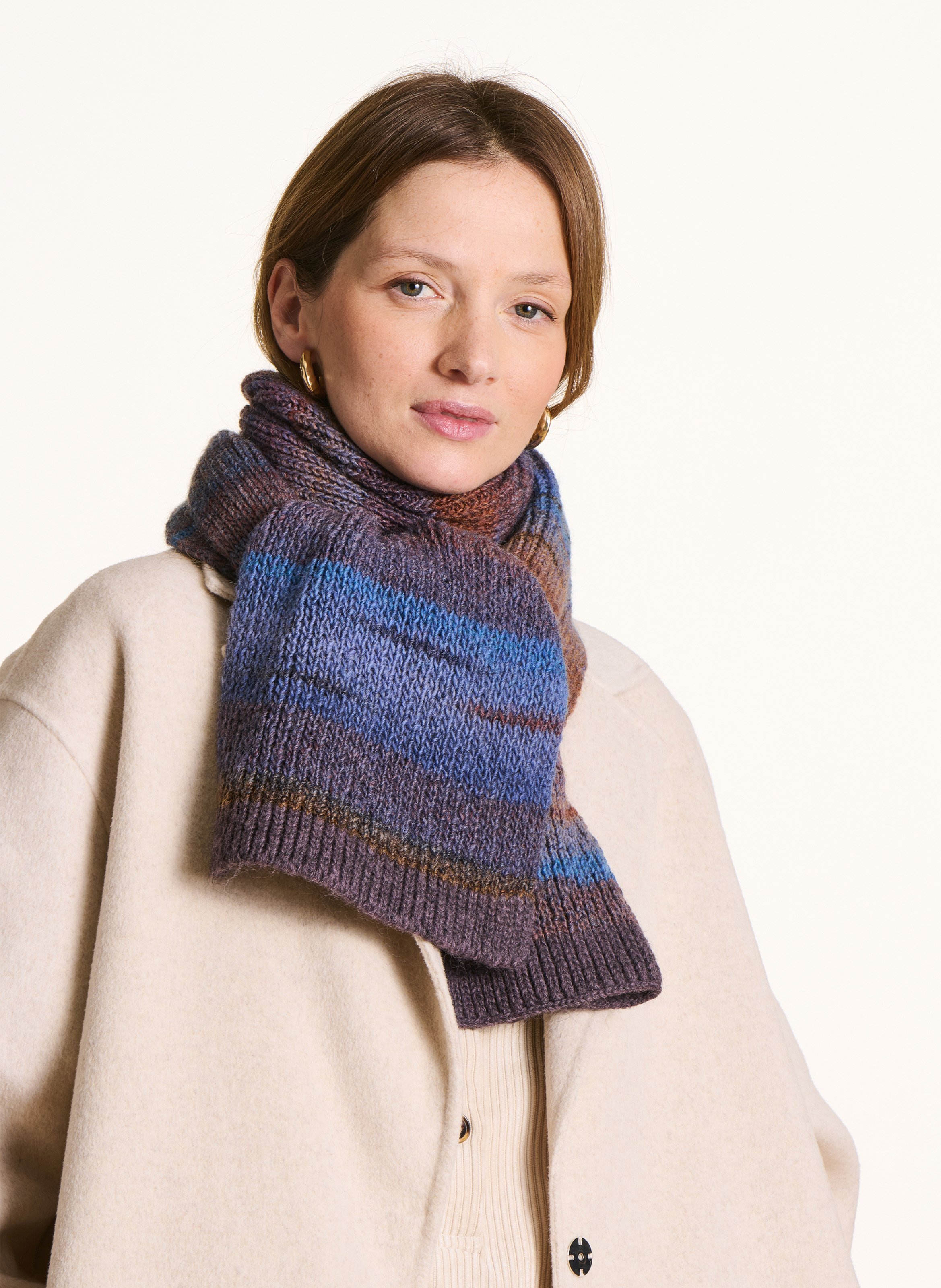 Echarpe en maille tricotée LA FEE MARABOUTEE Bleu