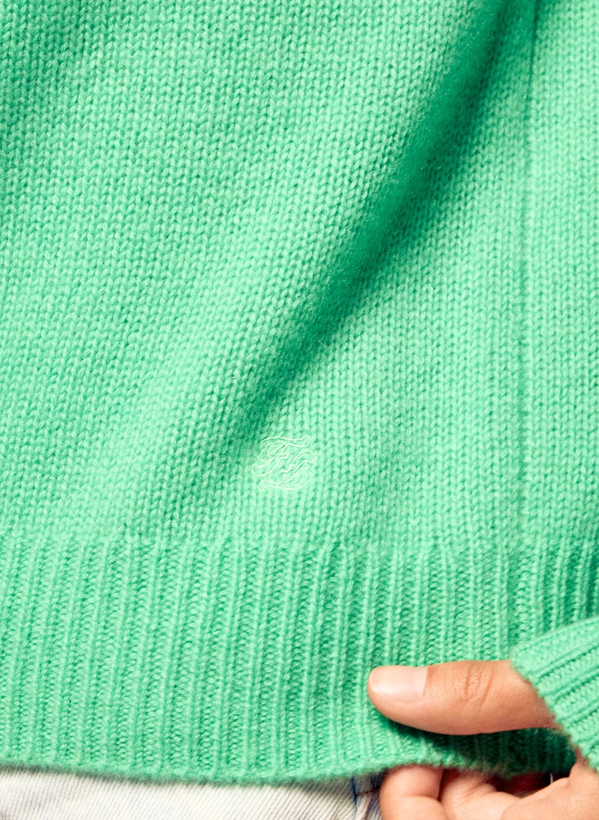 Gerader Rundhals-Pullover aus Kaschmir | Grun FROM FUTURE Damen