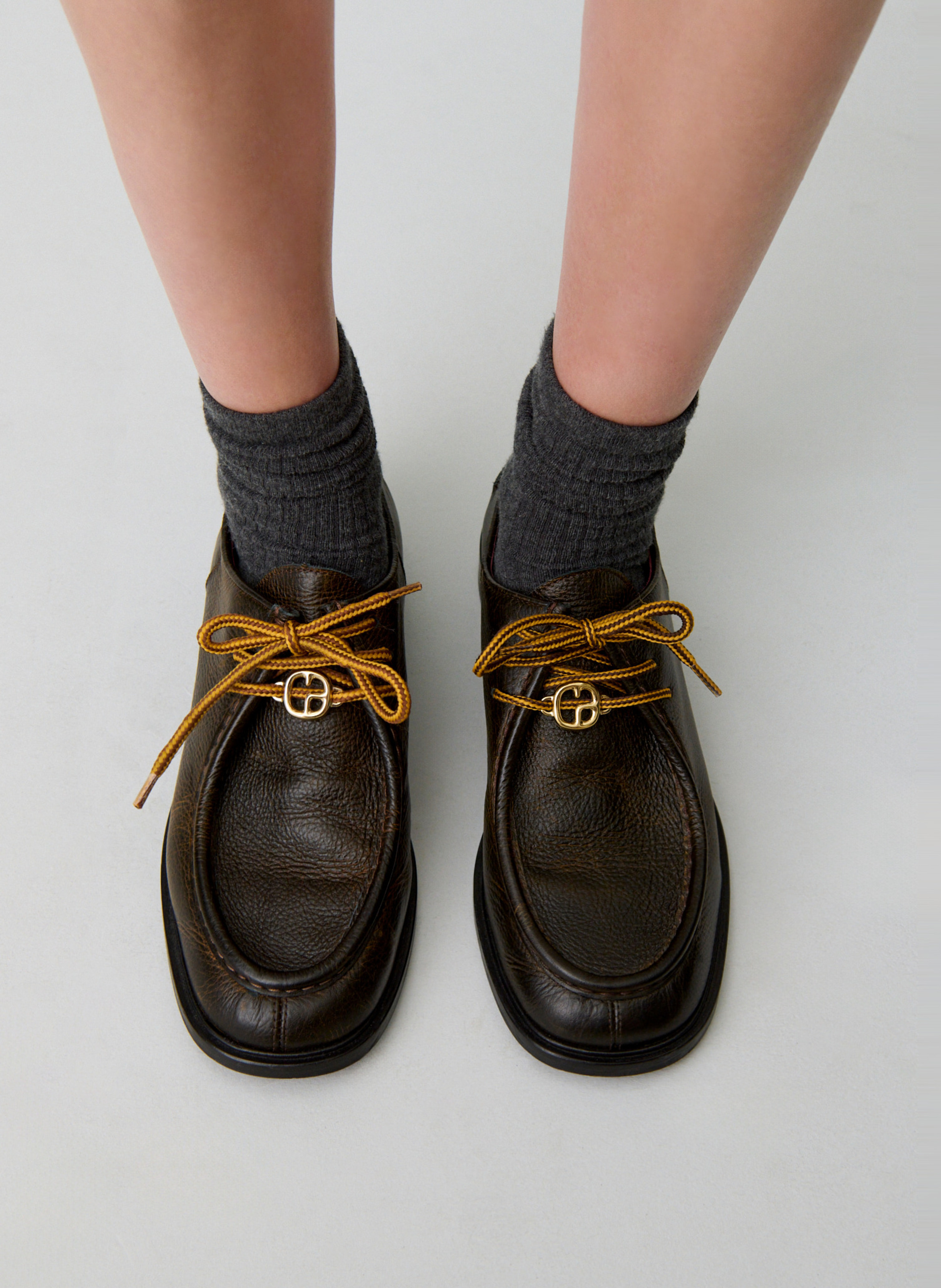 Mocassins unis à lacets en cuir CLAUDIE PIERLOT Marron