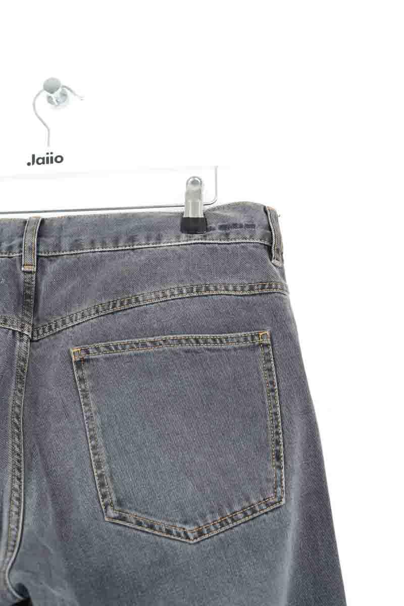 - Straight-leg jeans
- 5 pockets
- Straight cut
- Faded effect ISABEL MARANT - Seconde Main Black