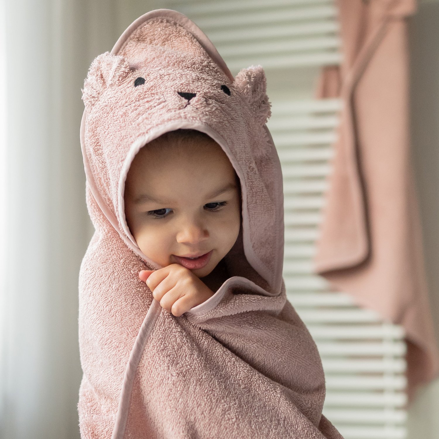 Rabbit hooded towel KINDSGUT Red