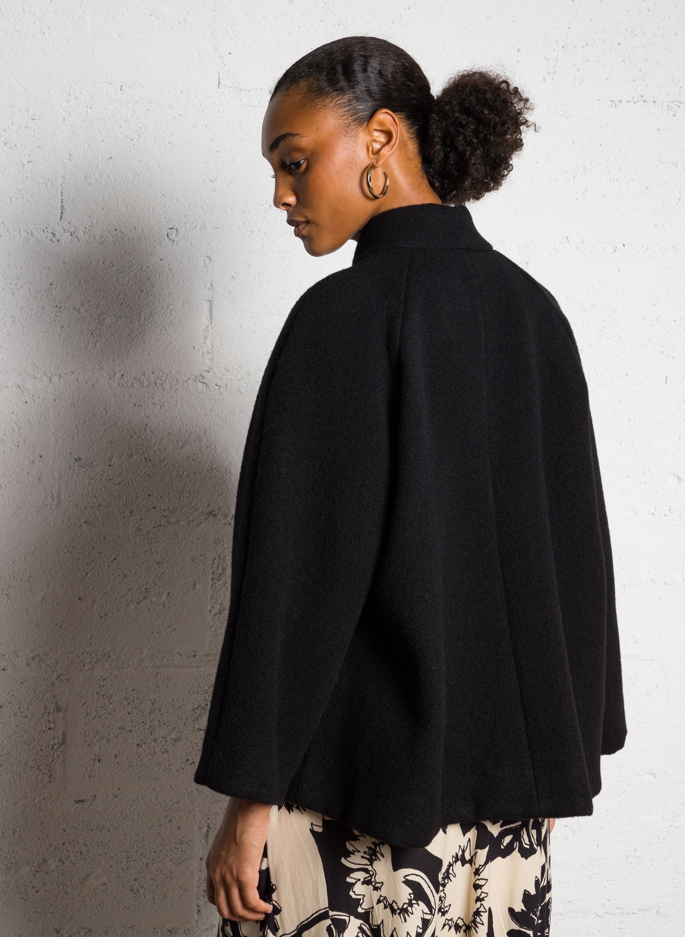 Cape droite col châle en laine BA&SH Noir