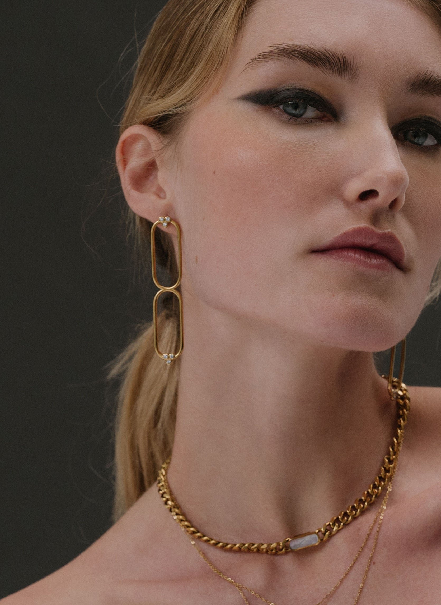 Ménétios dangling earrings AEC Paris White