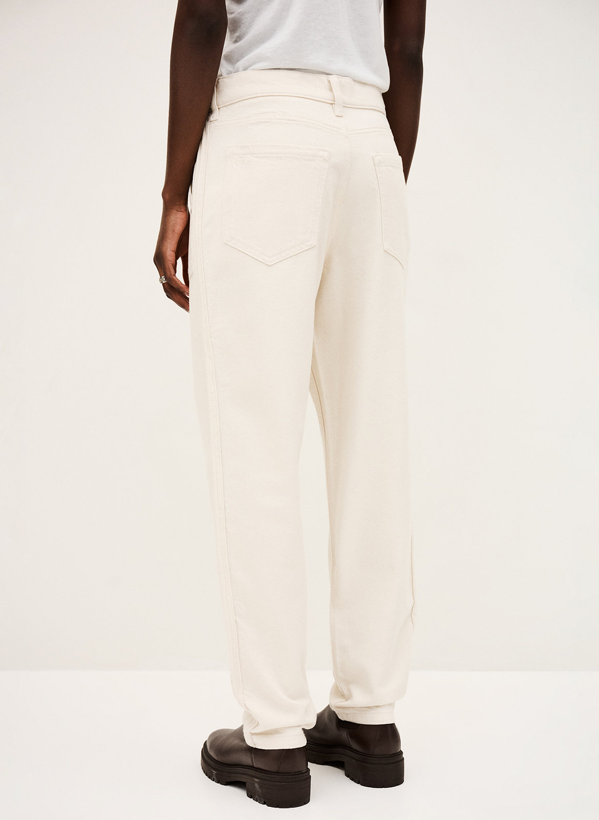 Wijde joggingbroek met een relaxte uitstraling. BA&SH Beige