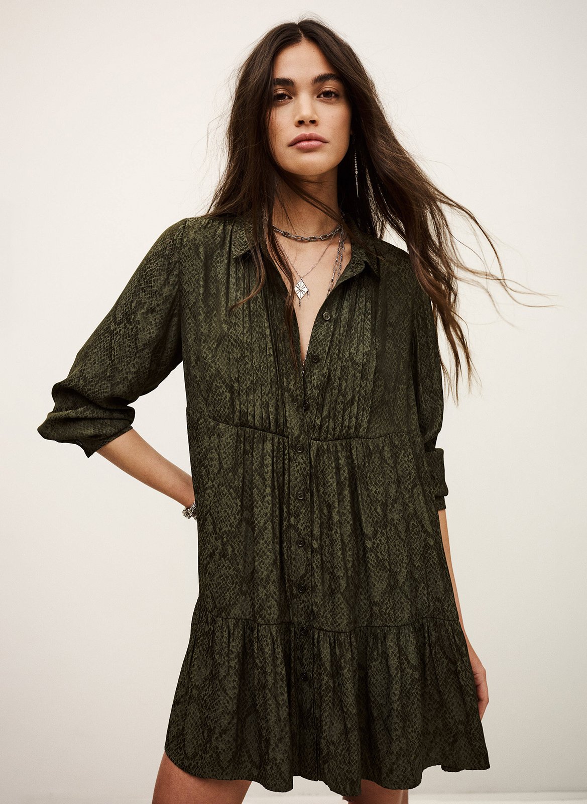 Korte jurk met klassieke kraag en print BA&SH Kaki