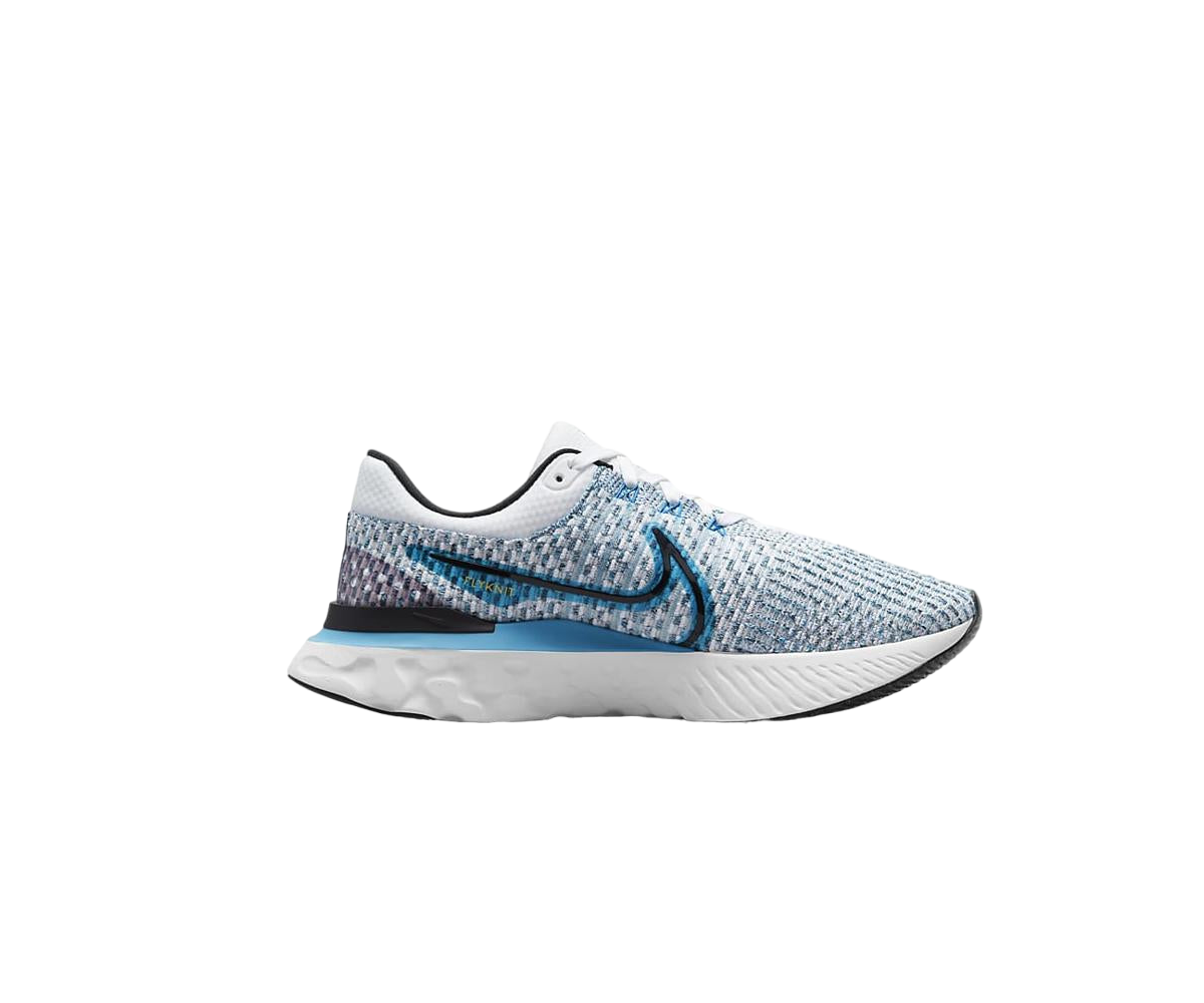 Trainers NIKE Blue