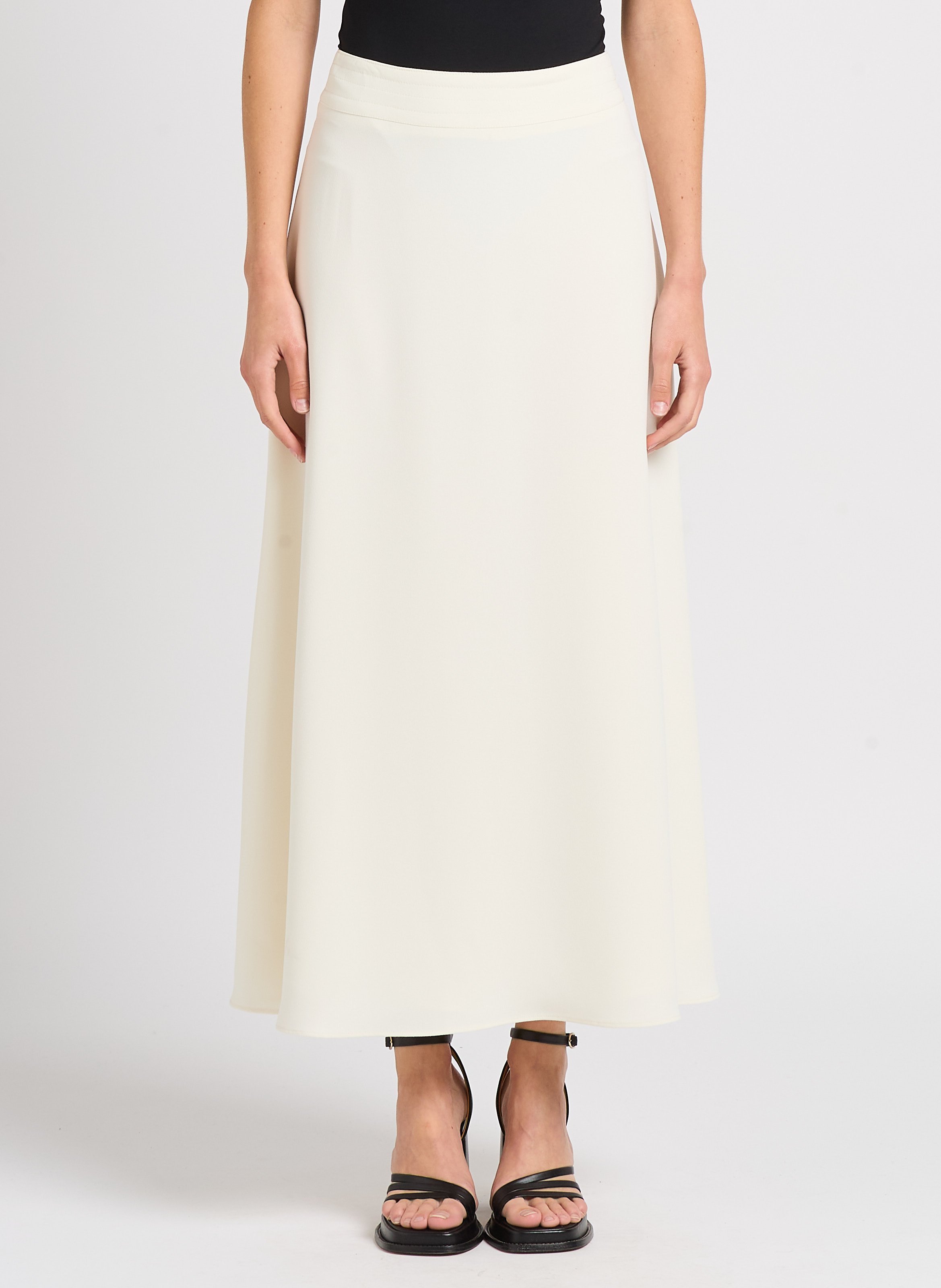 White Flared long skirt in crepe fabric