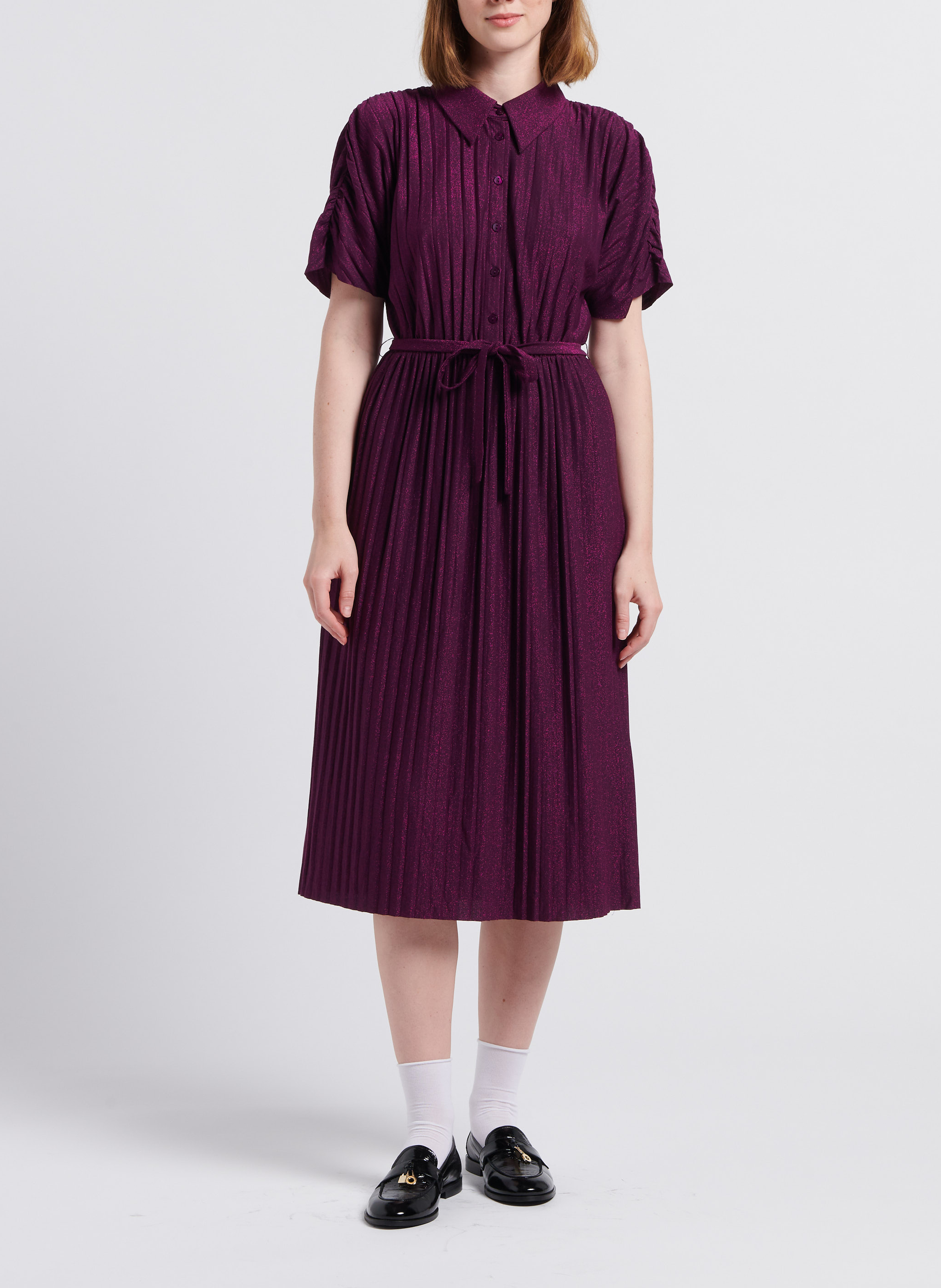 Plissiertes Midikleid mit klassischem Kragen und Pailletten VILA