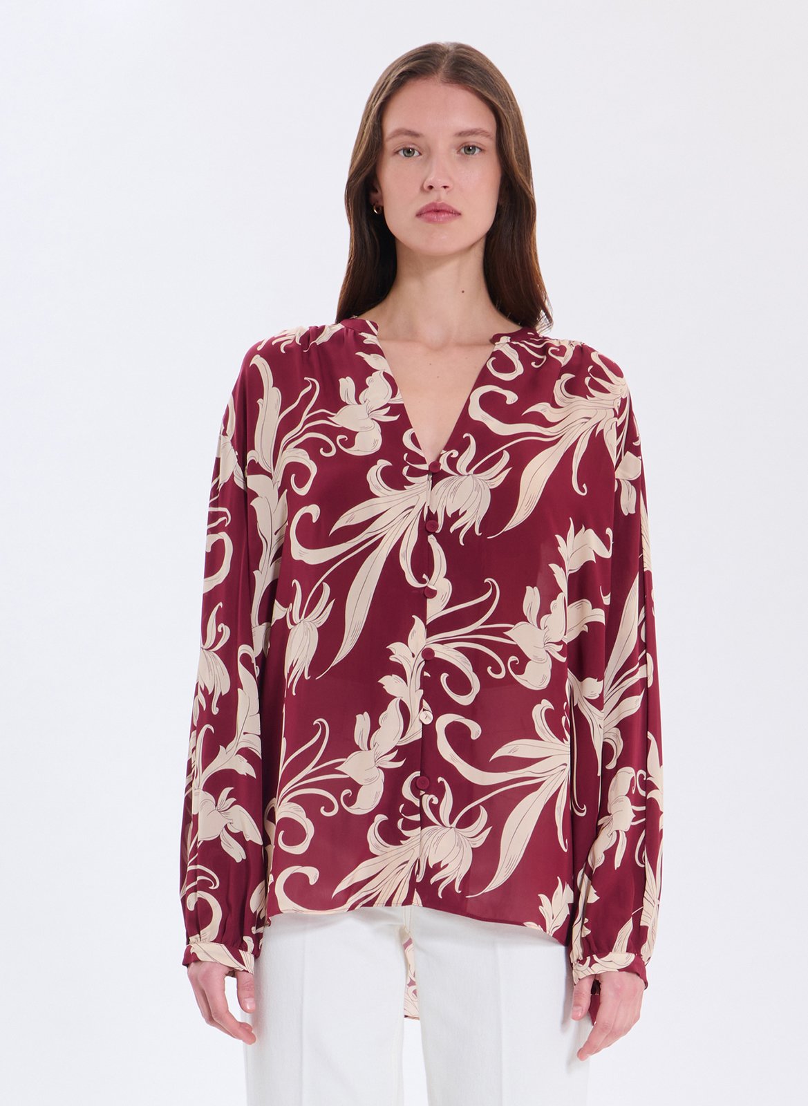 Weich fallendes, bedrucktes Oberteil mit V-Ausschnitt  ZAPA Weiss