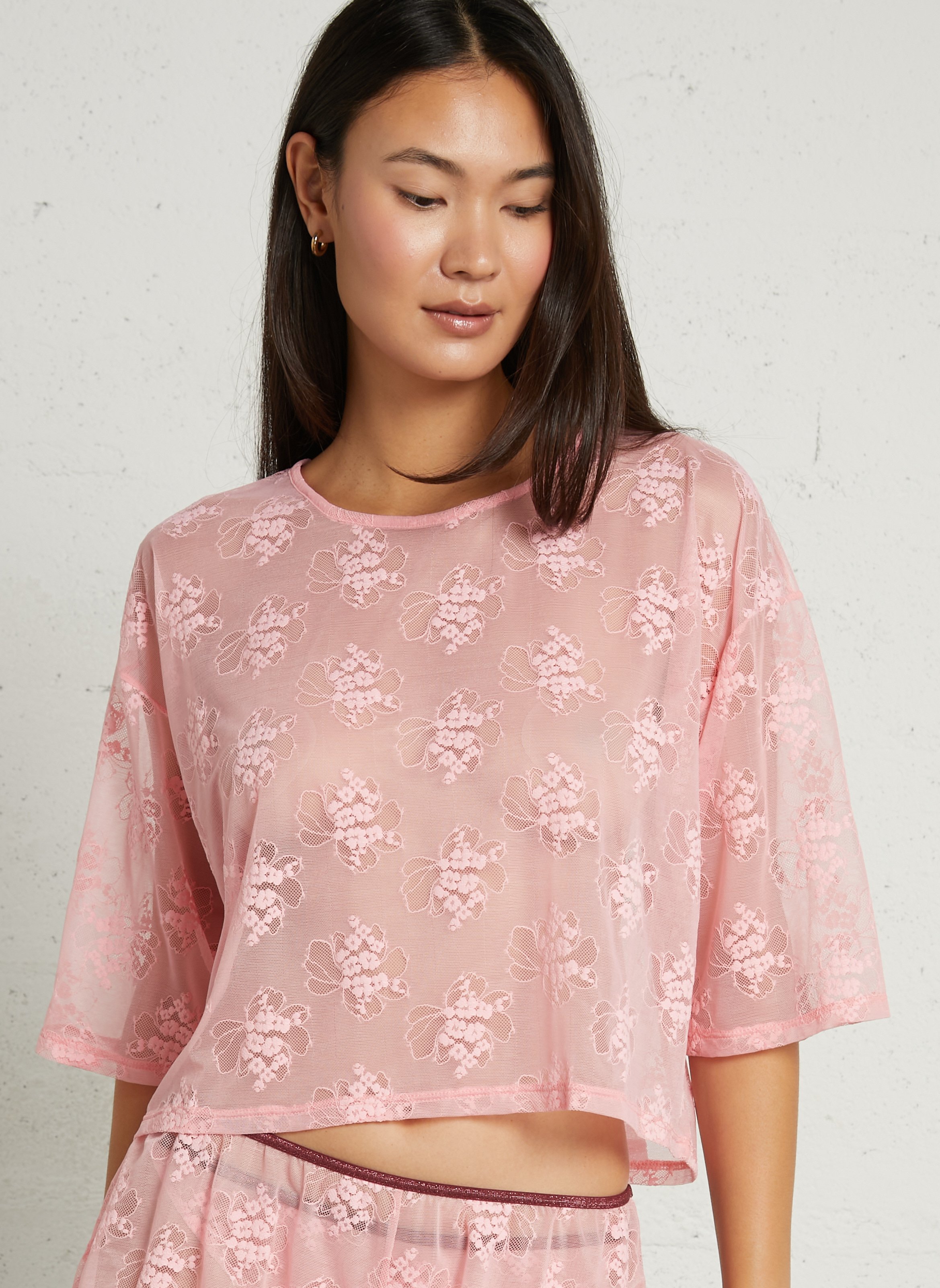 T-shirt en dentelle transparent LA NOUVELLE