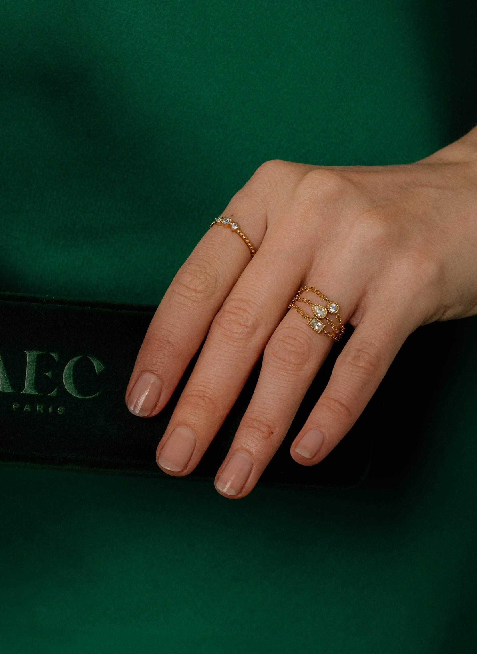 Bague chaîne daya rectangle étoilée AEC Paris Doré