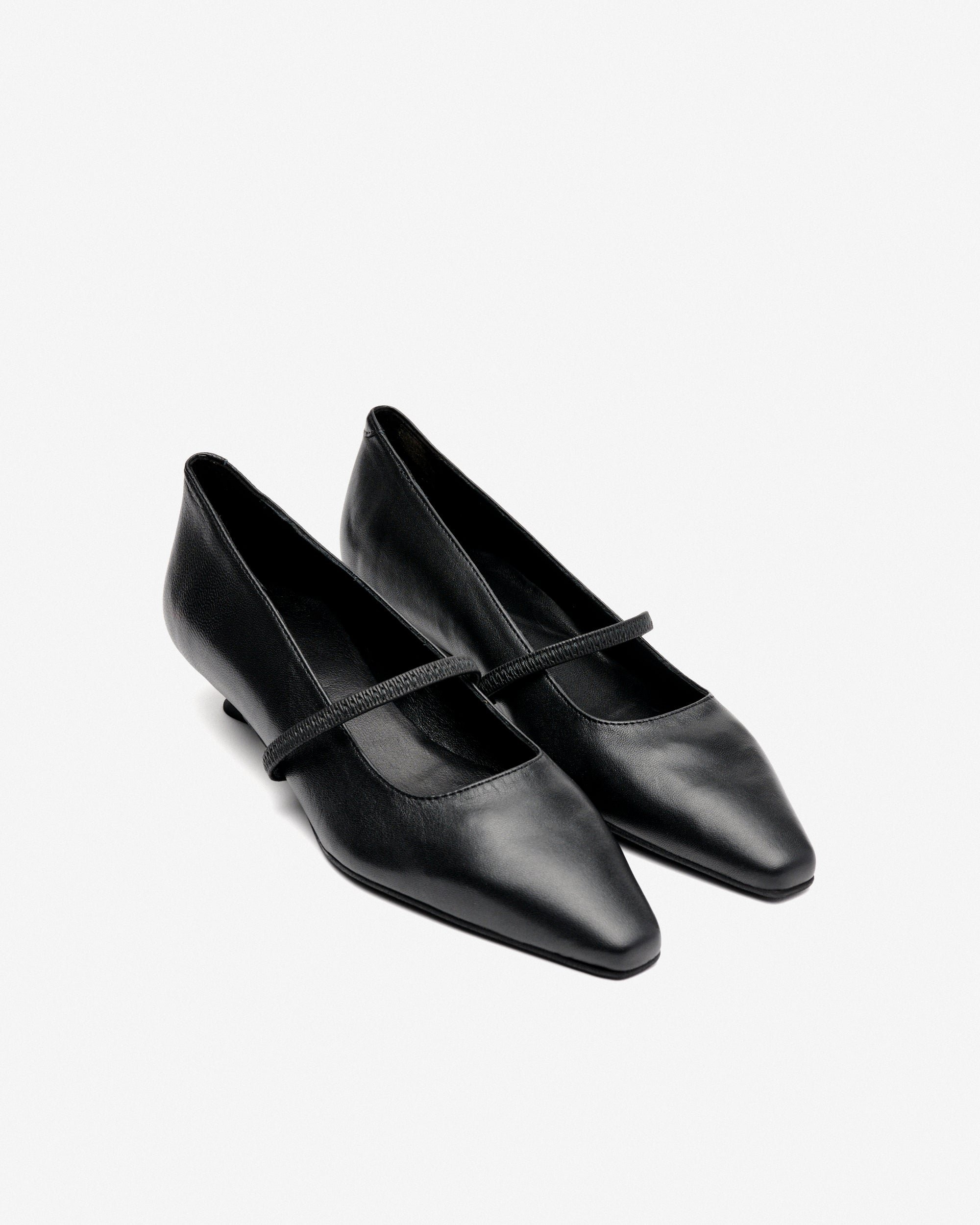 Black leather heels with elastic PEDRO MIRALLES Black