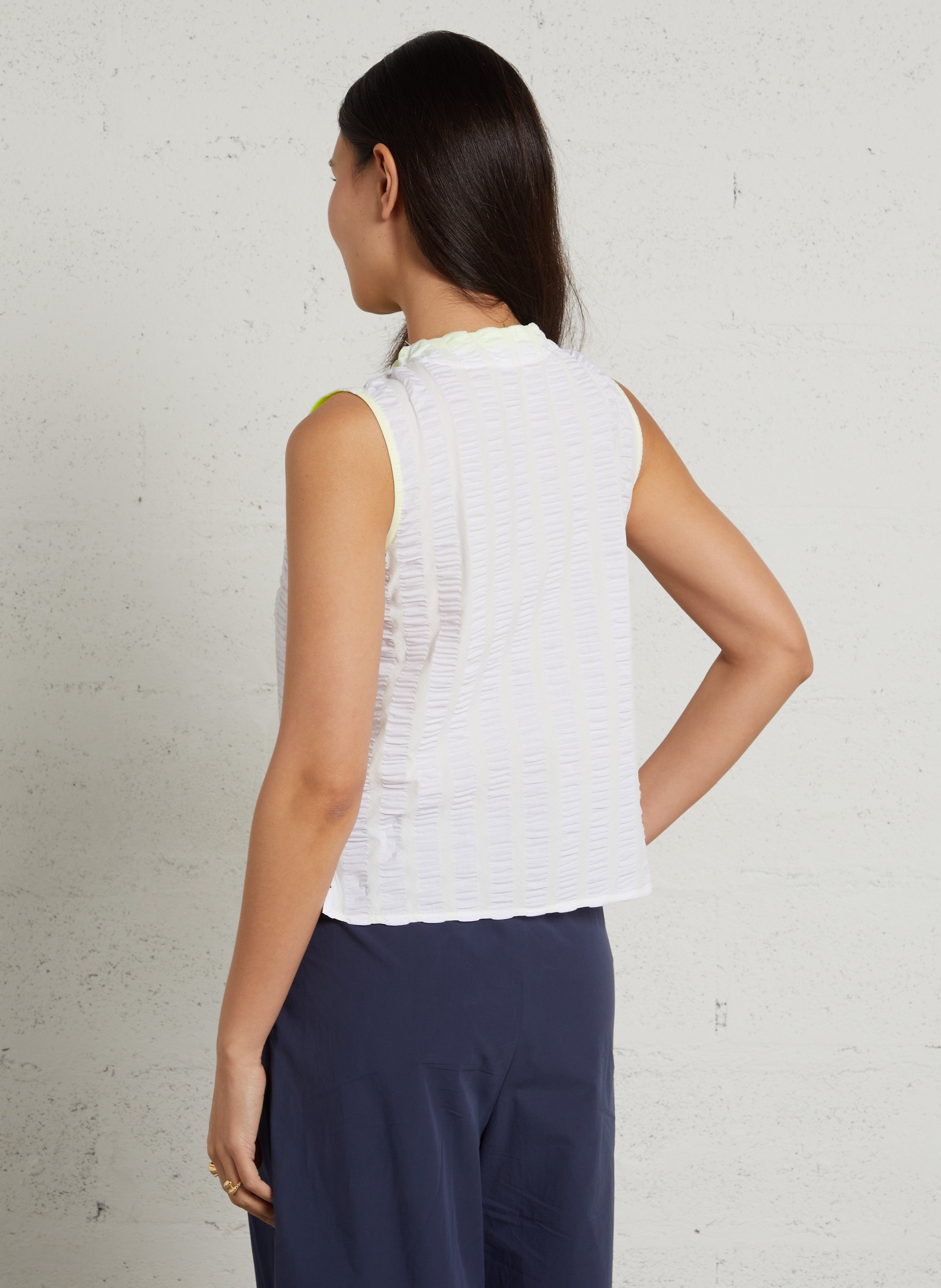 Sleeveless gathered tie-front top DR BLOOM White