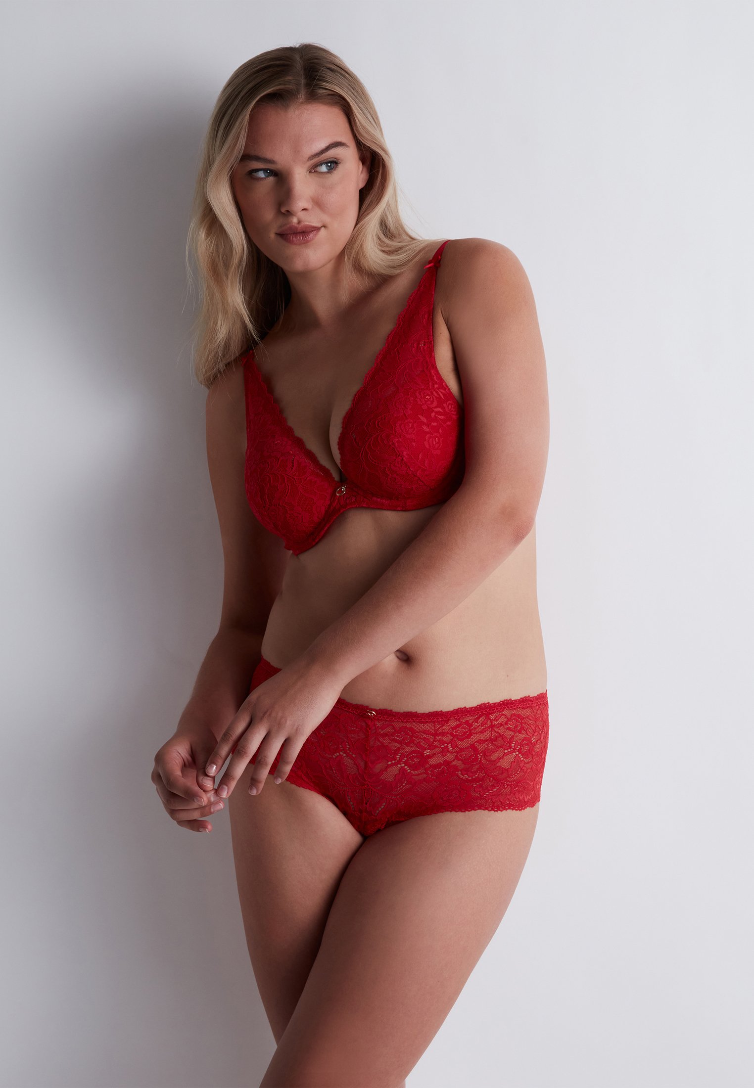 A Fleur De Toi scarf-style plunge bra AUBADE Red