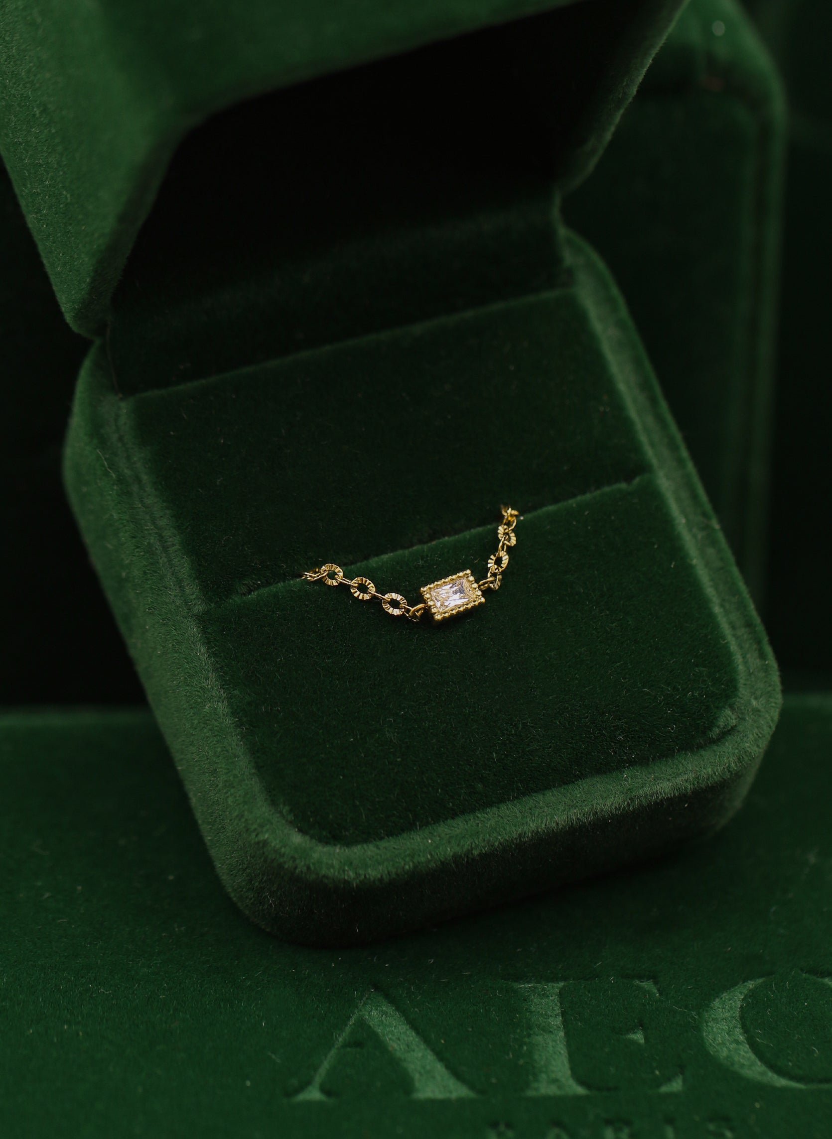 Bague chaîne daya rectangle étoilée AEC Paris Doré