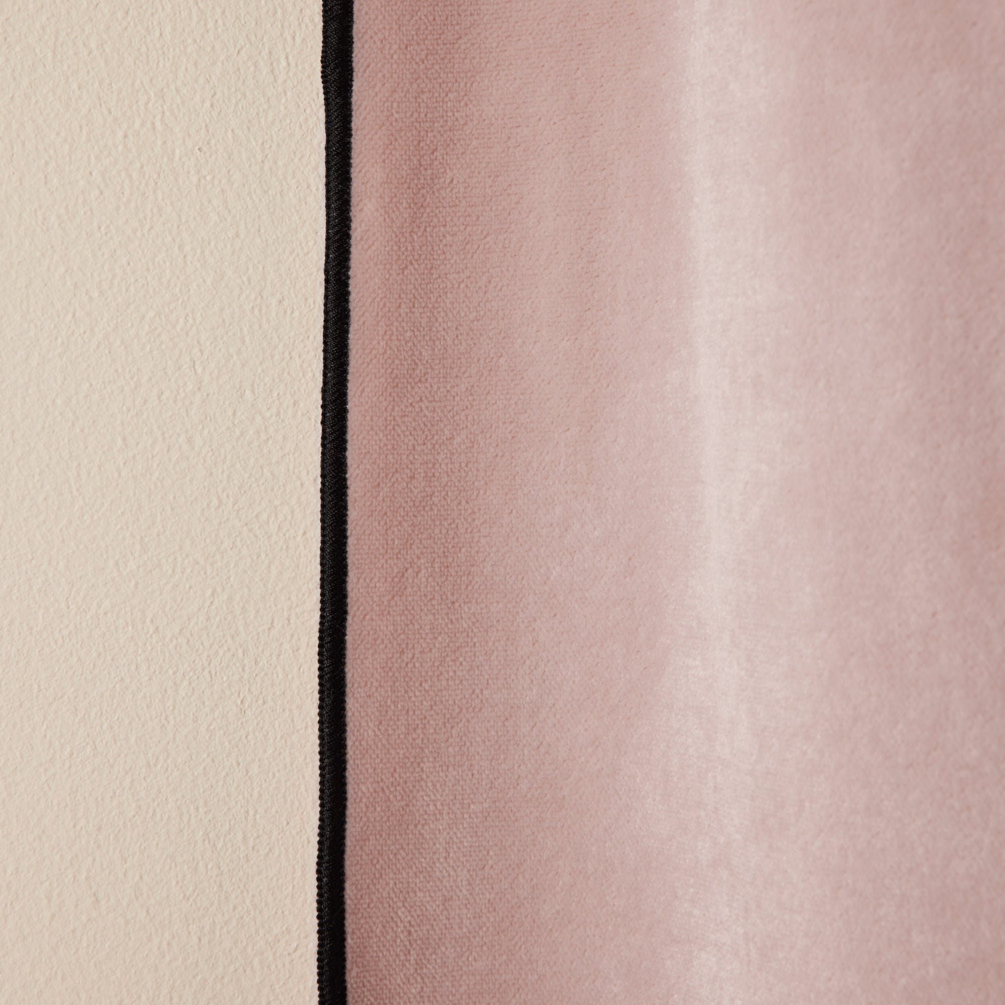 Curtain with black eyelets MADURA Pink