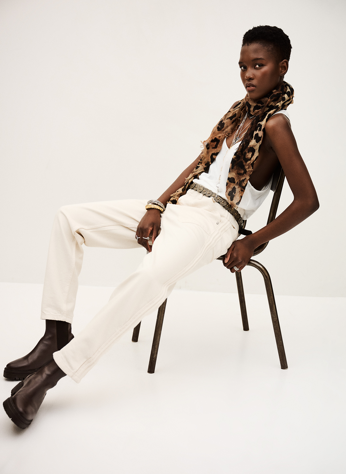 Wijde joggingbroek met een relaxte uitstraling. BA&SH Beige