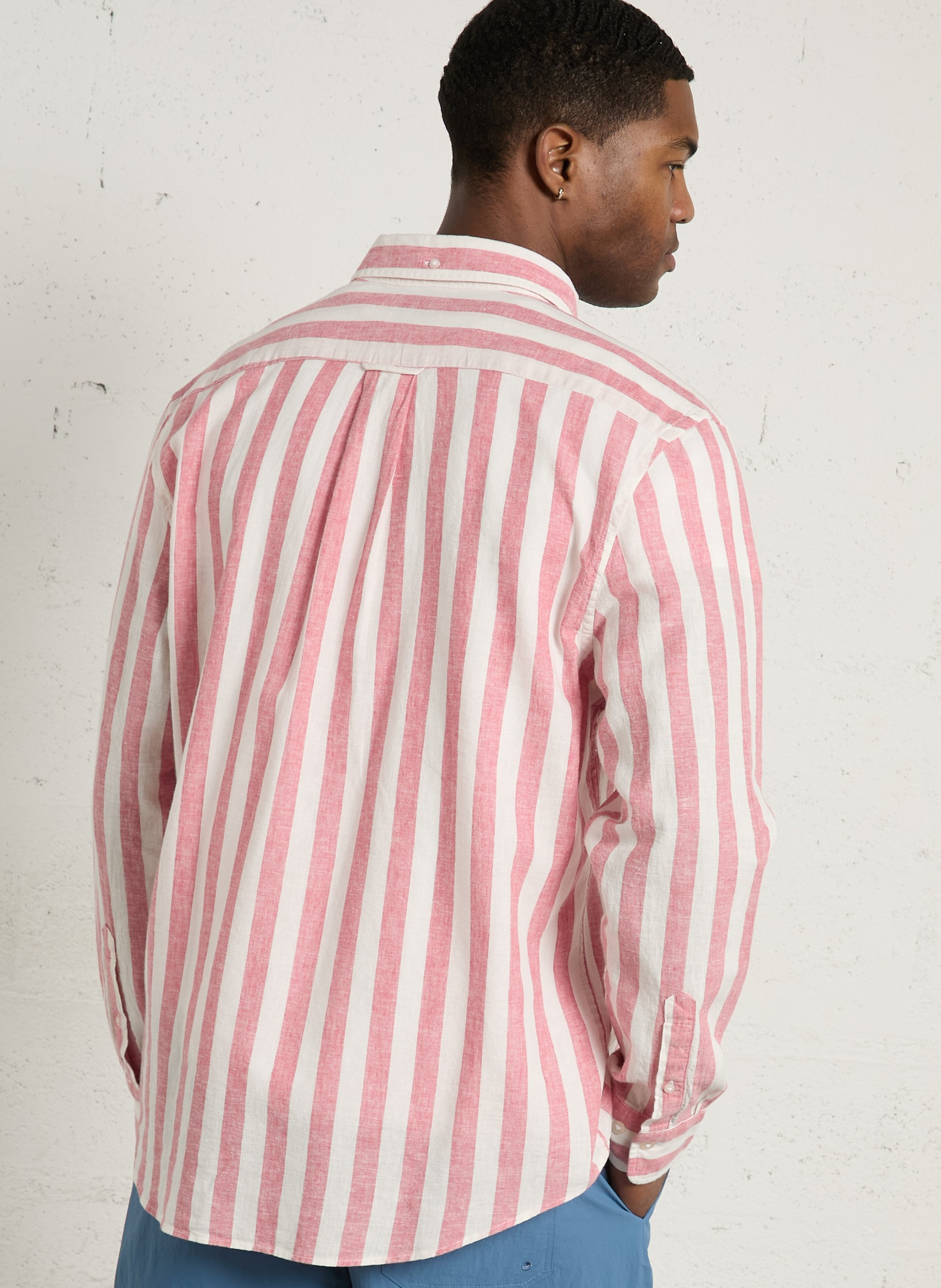 Chemise regular-fit col américain rayée en lin et coton GANT Rose