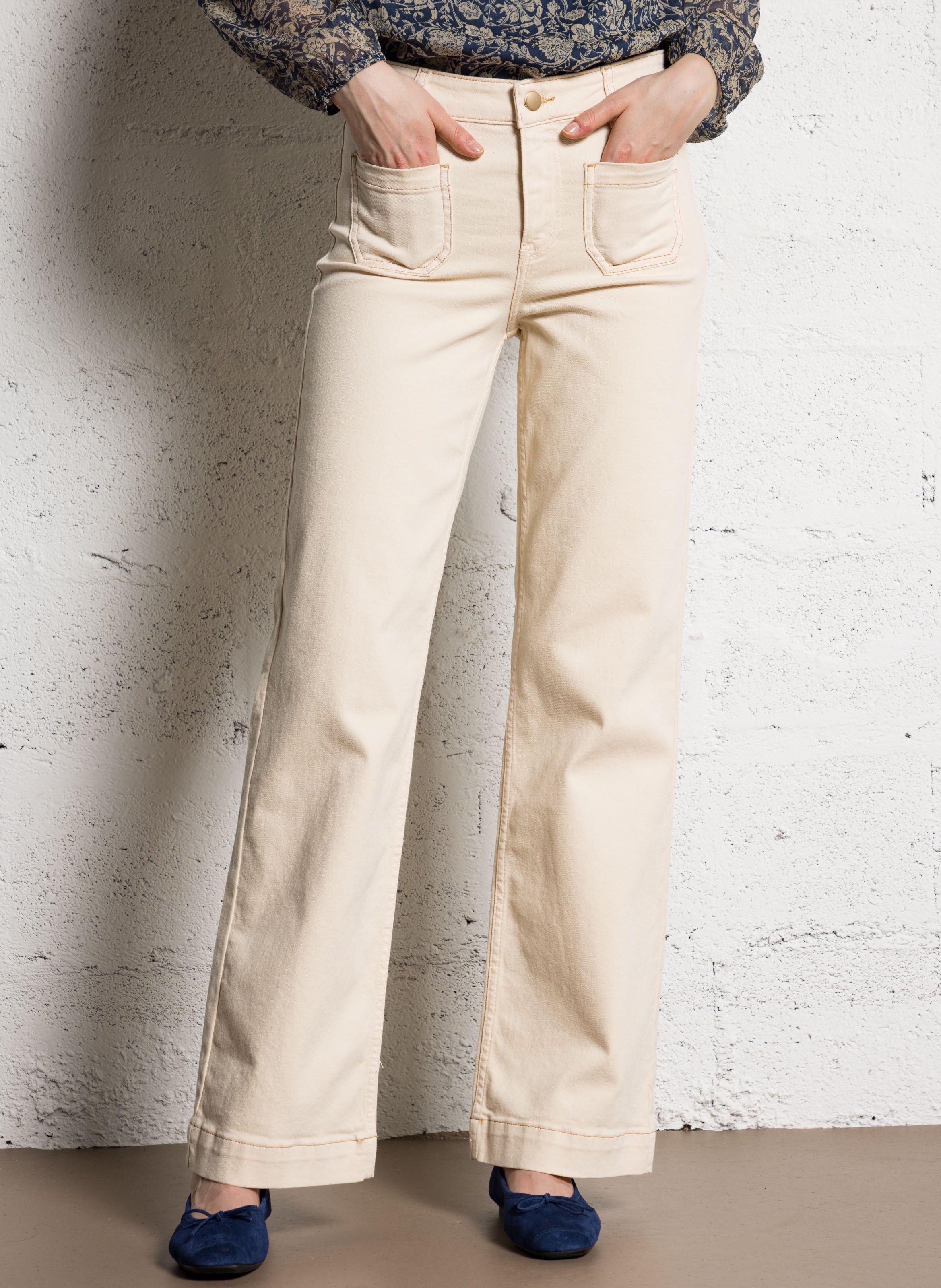 Straight leg jeans with pockets MAISON 123