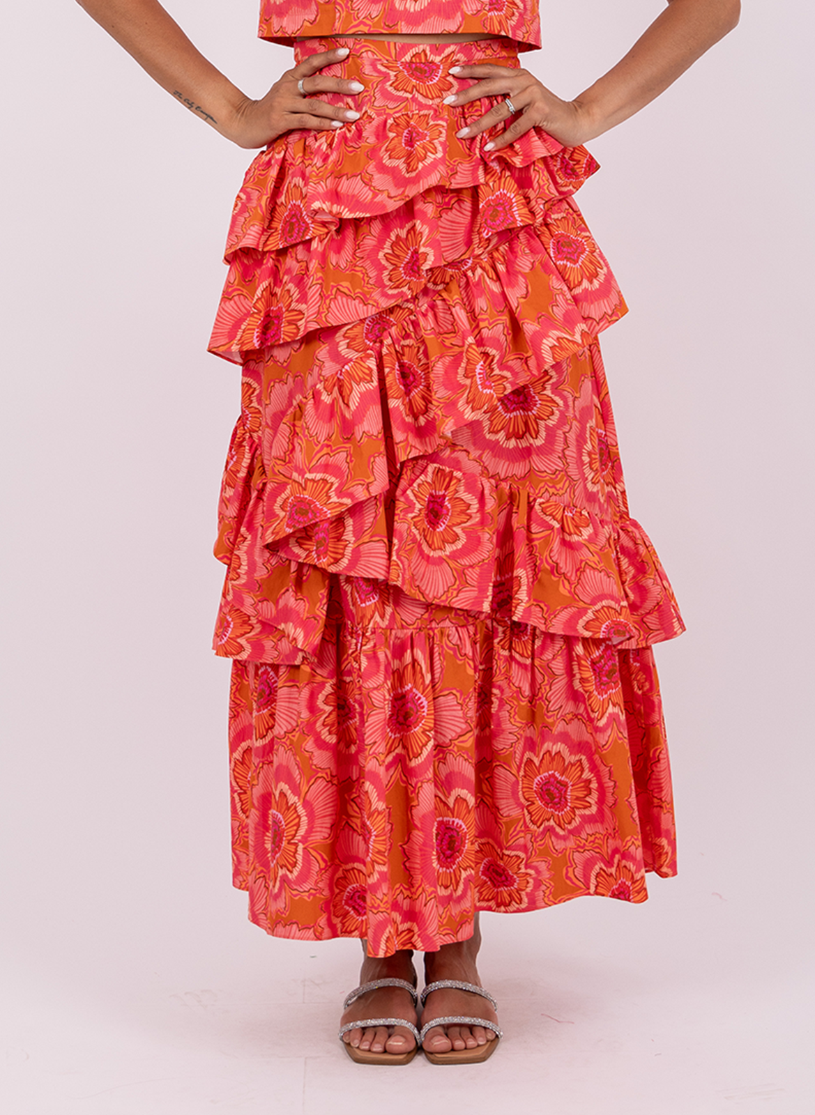 Jupe longue imprimée à volants asymétriques SUNDRESS Rose