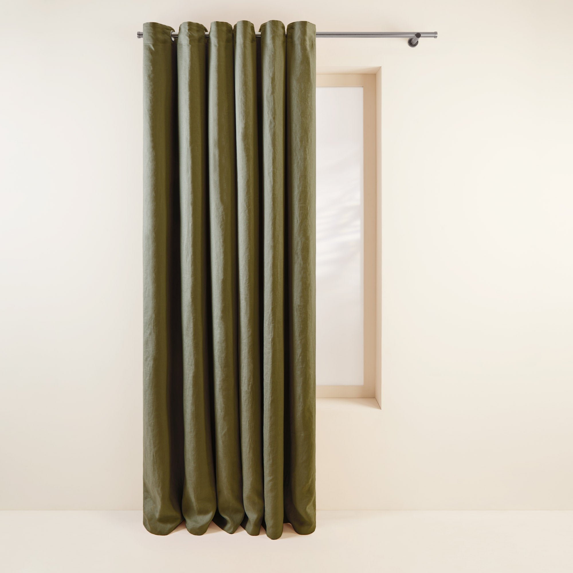 Lined black-out curtain with eyelets MADURA