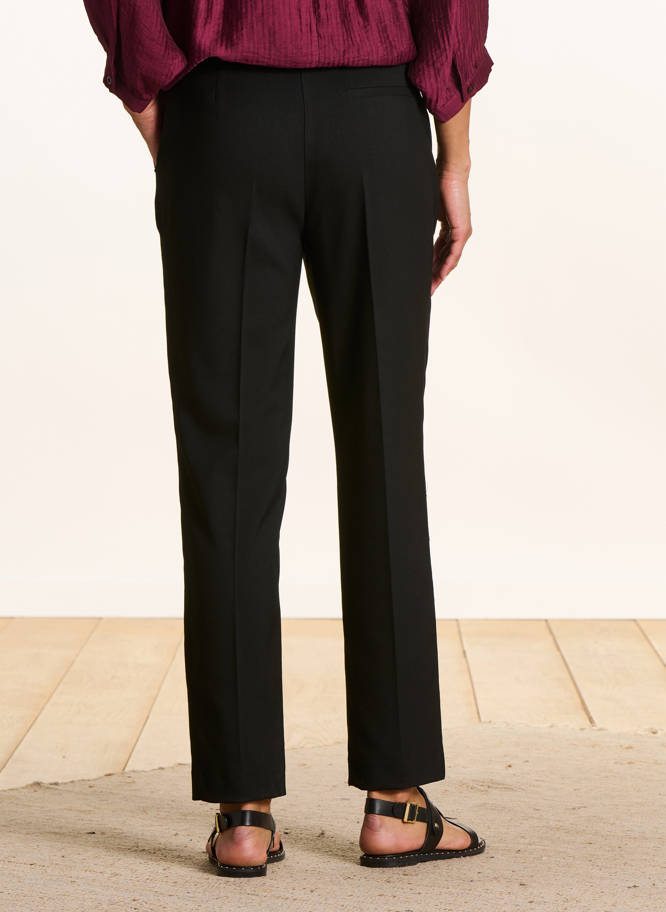 Solid 7/8 length cigarette pants LA FEE MARABOUTEE Black