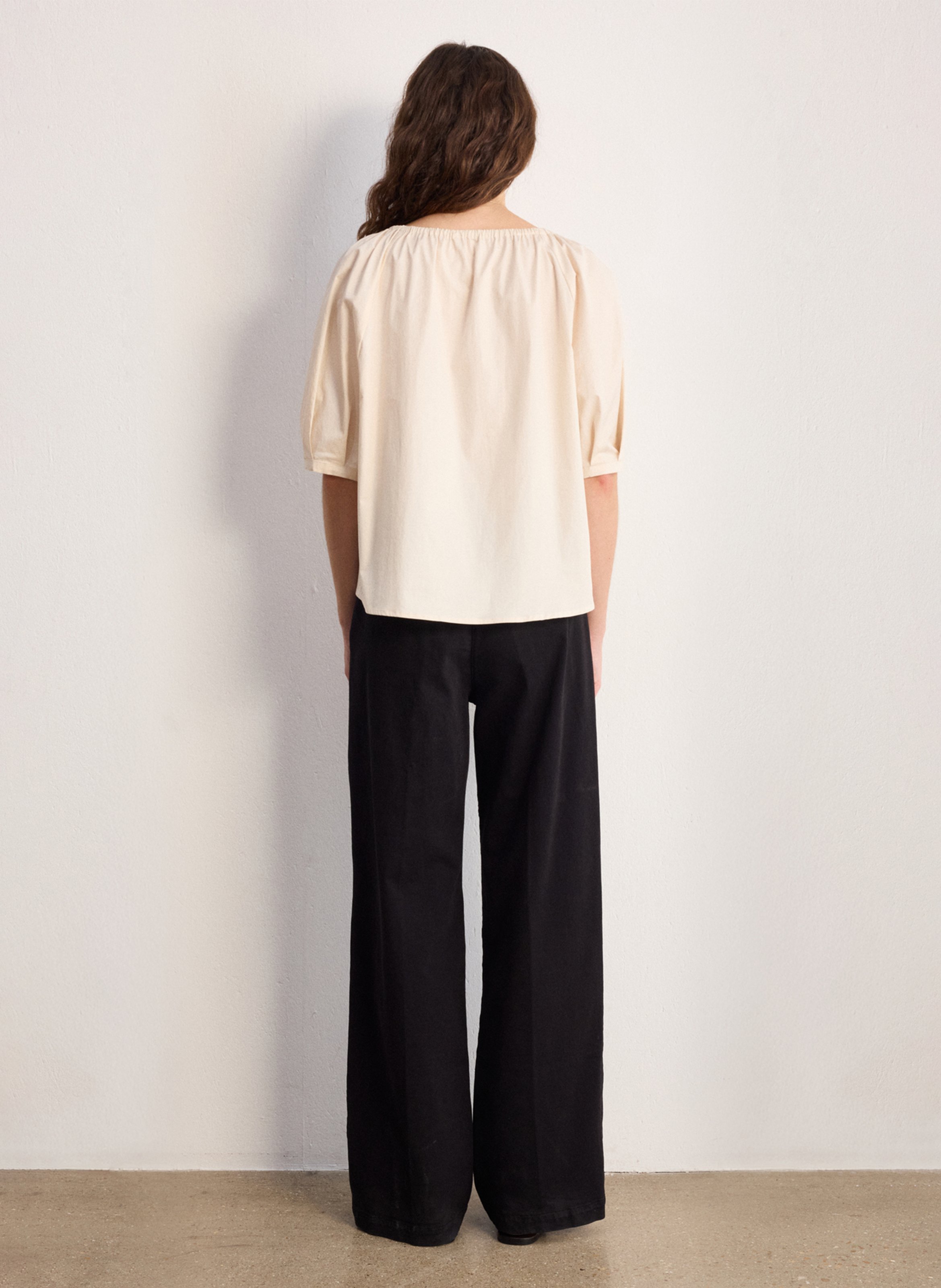 Rechte top met ronde hals | katoenblend PABLO Beige