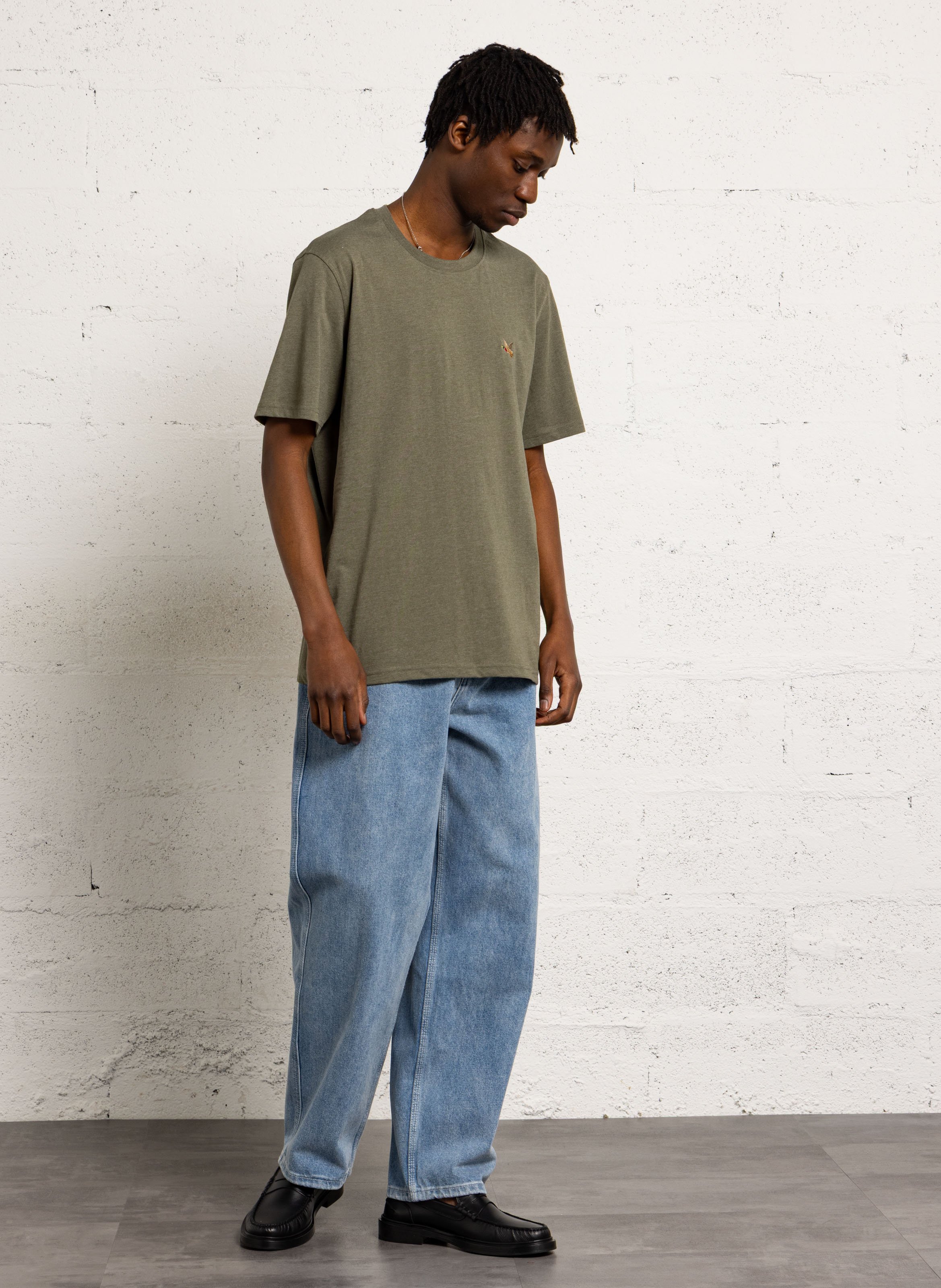 Tee-shirt droit col rond uni à logo brodé CHEVIGNON Kaki