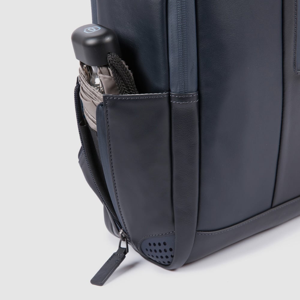 Leather backpack PIQUADRO Black