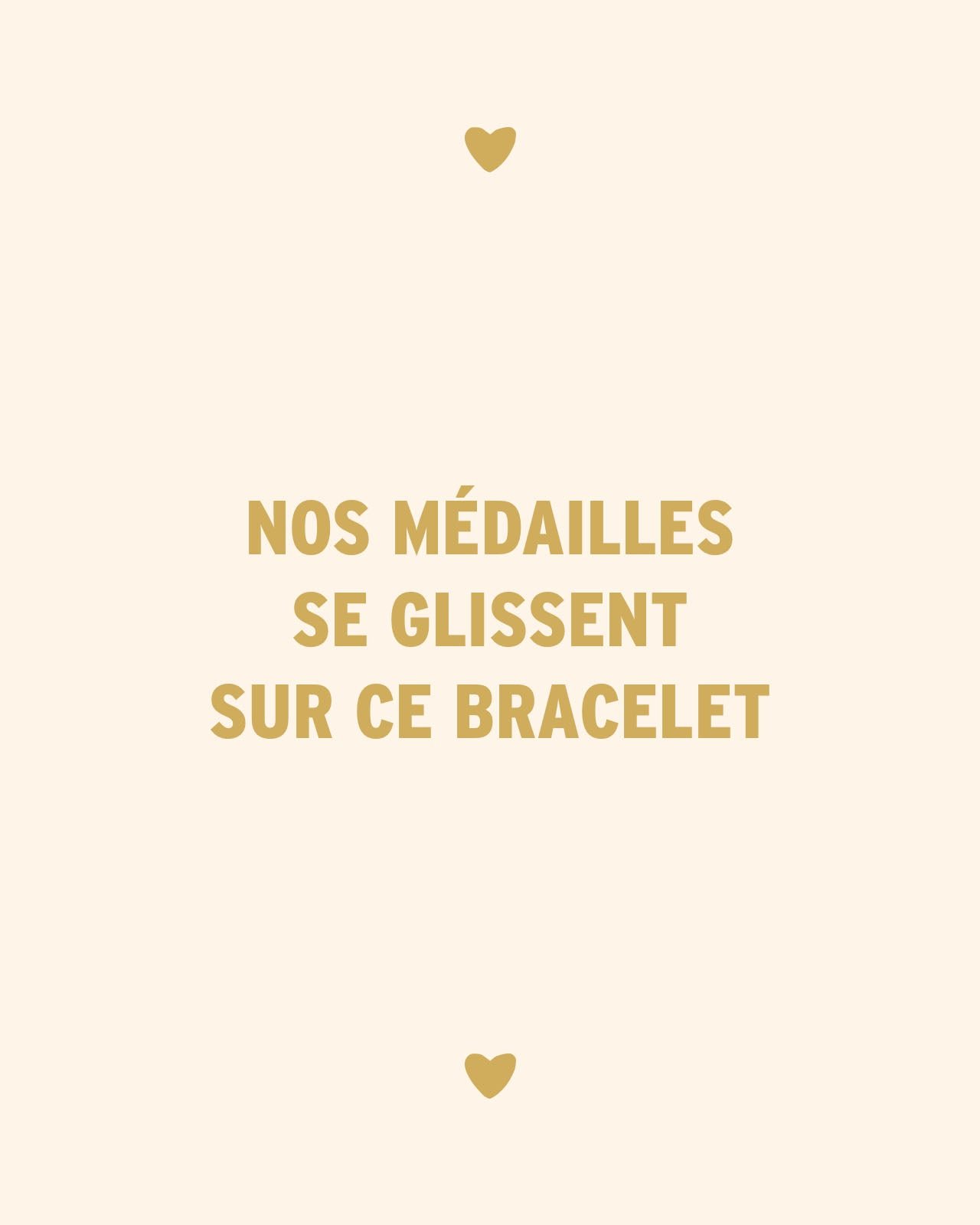 The simple chain bracelet in 24-carat gold-plated finish. EMOI EMOI Golden