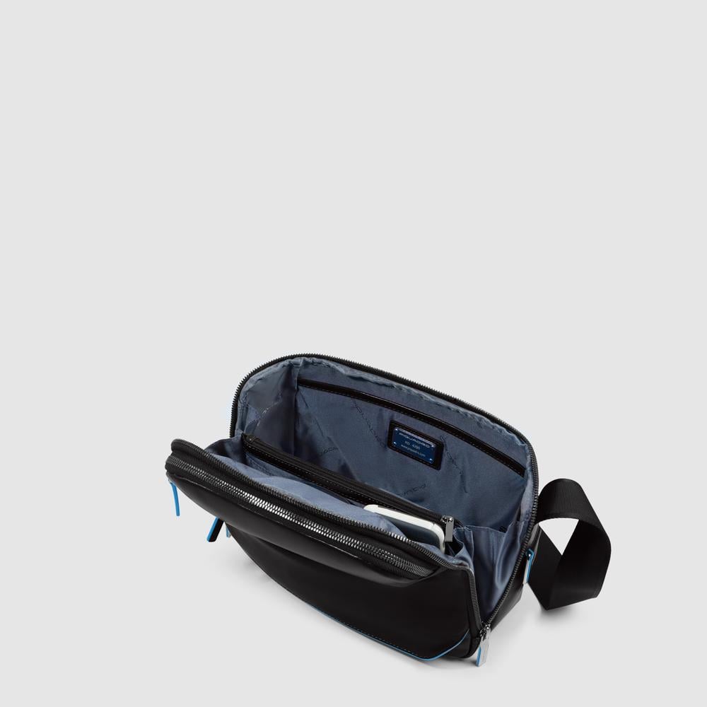 Customizable crossbody bag for iPad® mini with pockets for mouse and airpods and RFID protection. PIQUADRO Black