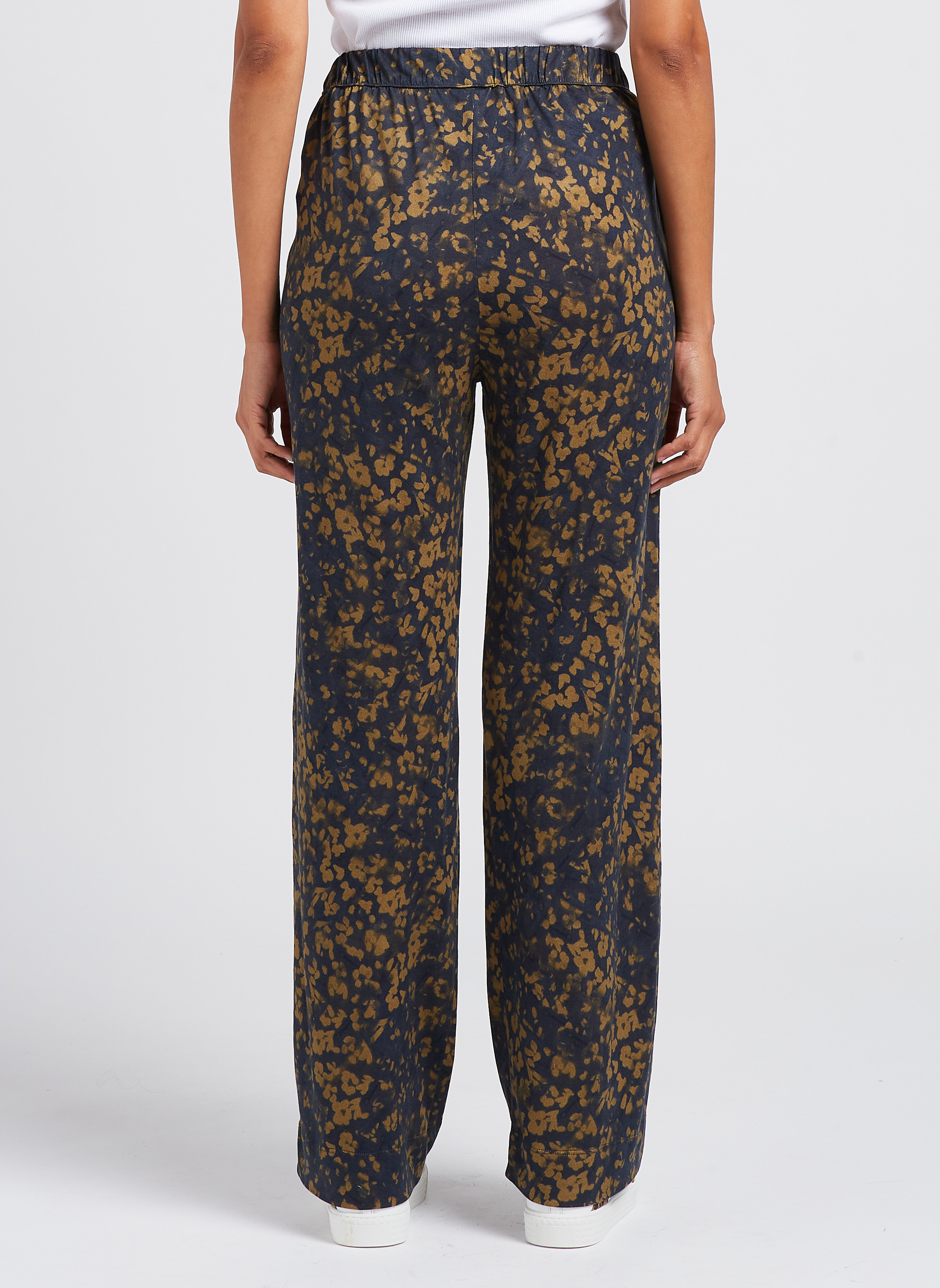 Gerade geschnittene Hose mit Print MAJESTIC FILATURES Blau