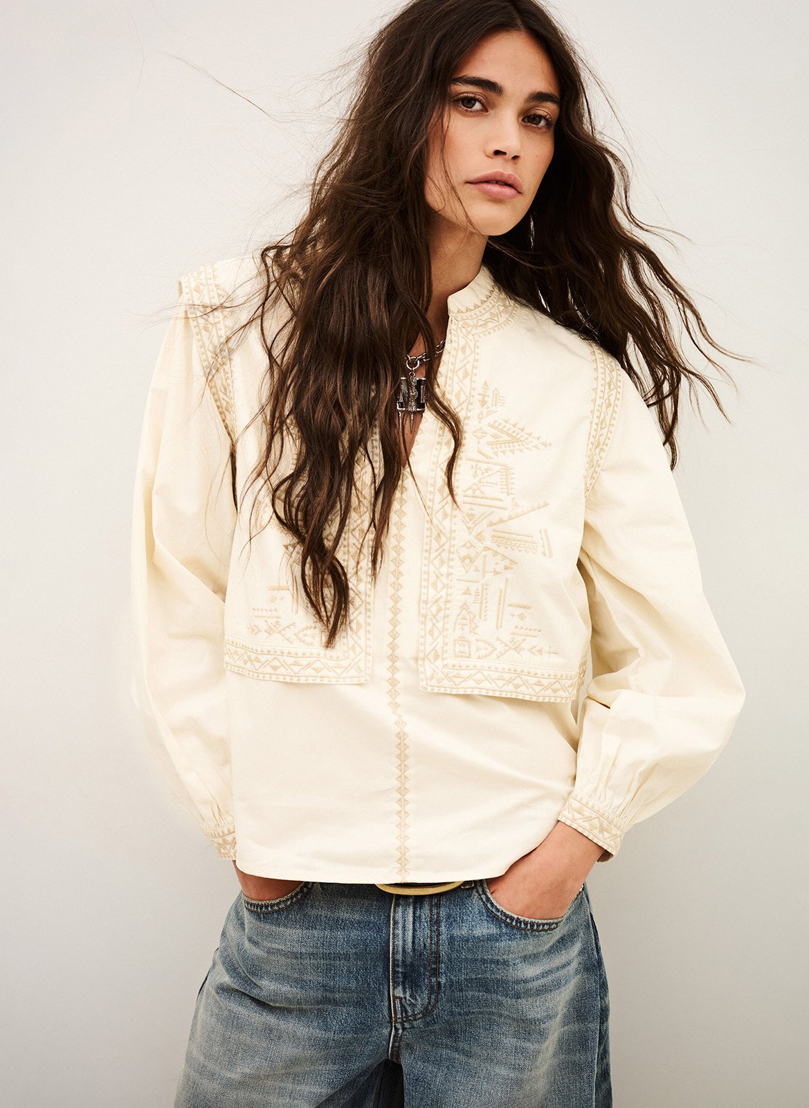 Henley-Bluse mit Stickerei BA&SH Beige