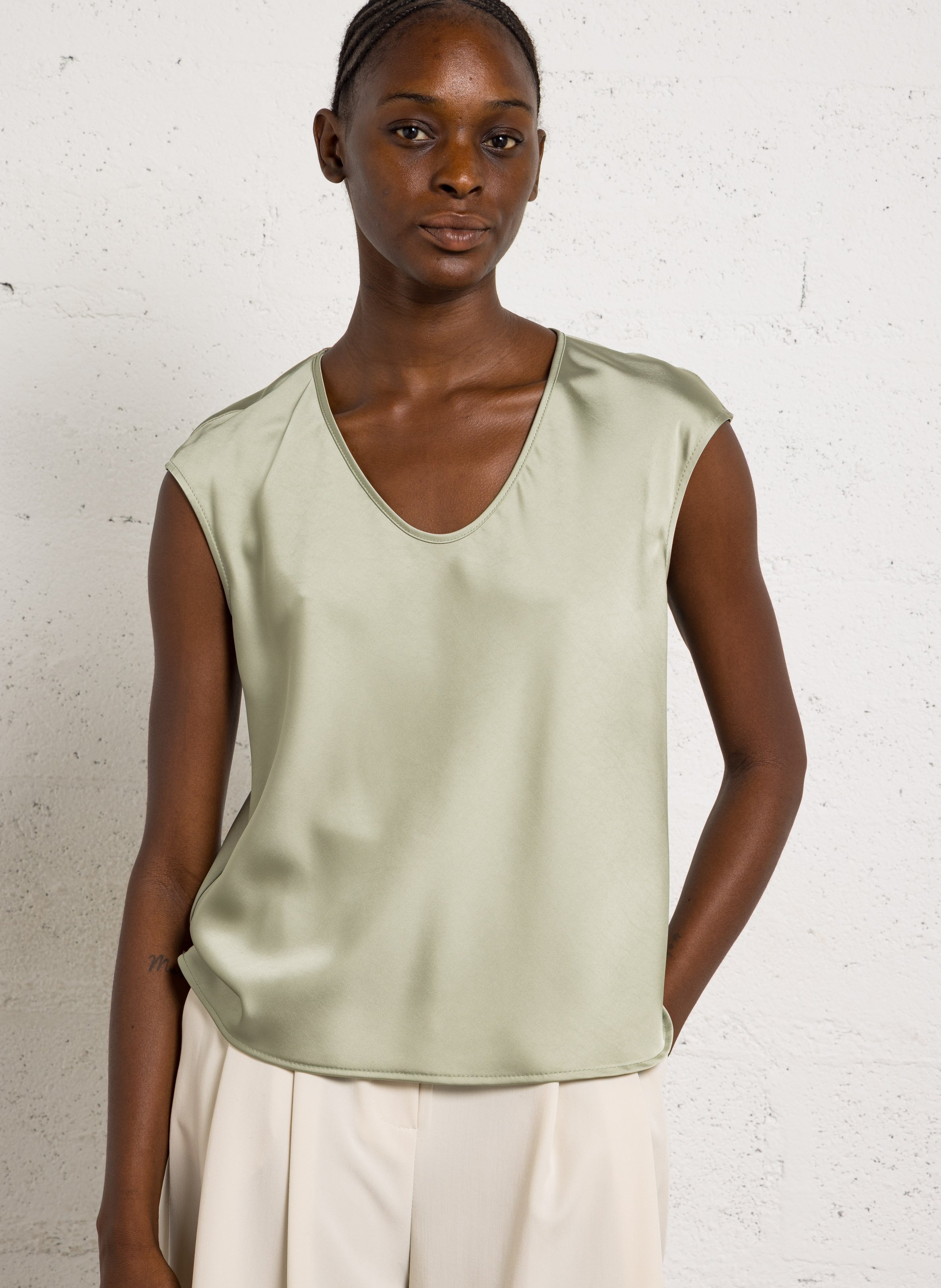 Mouwloze top met ronde hals IMPERIAL