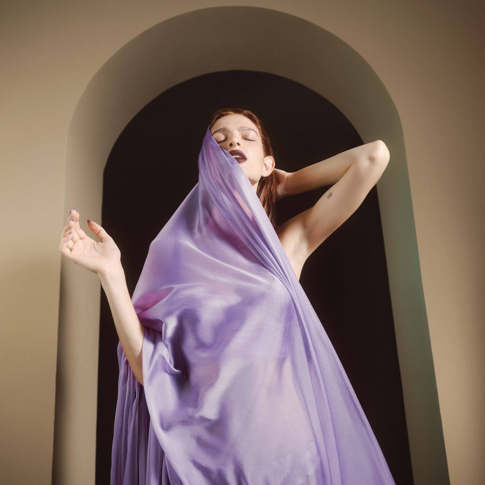 Stimulateur clitoridien sonique et vibromasseur point g LELO Violet