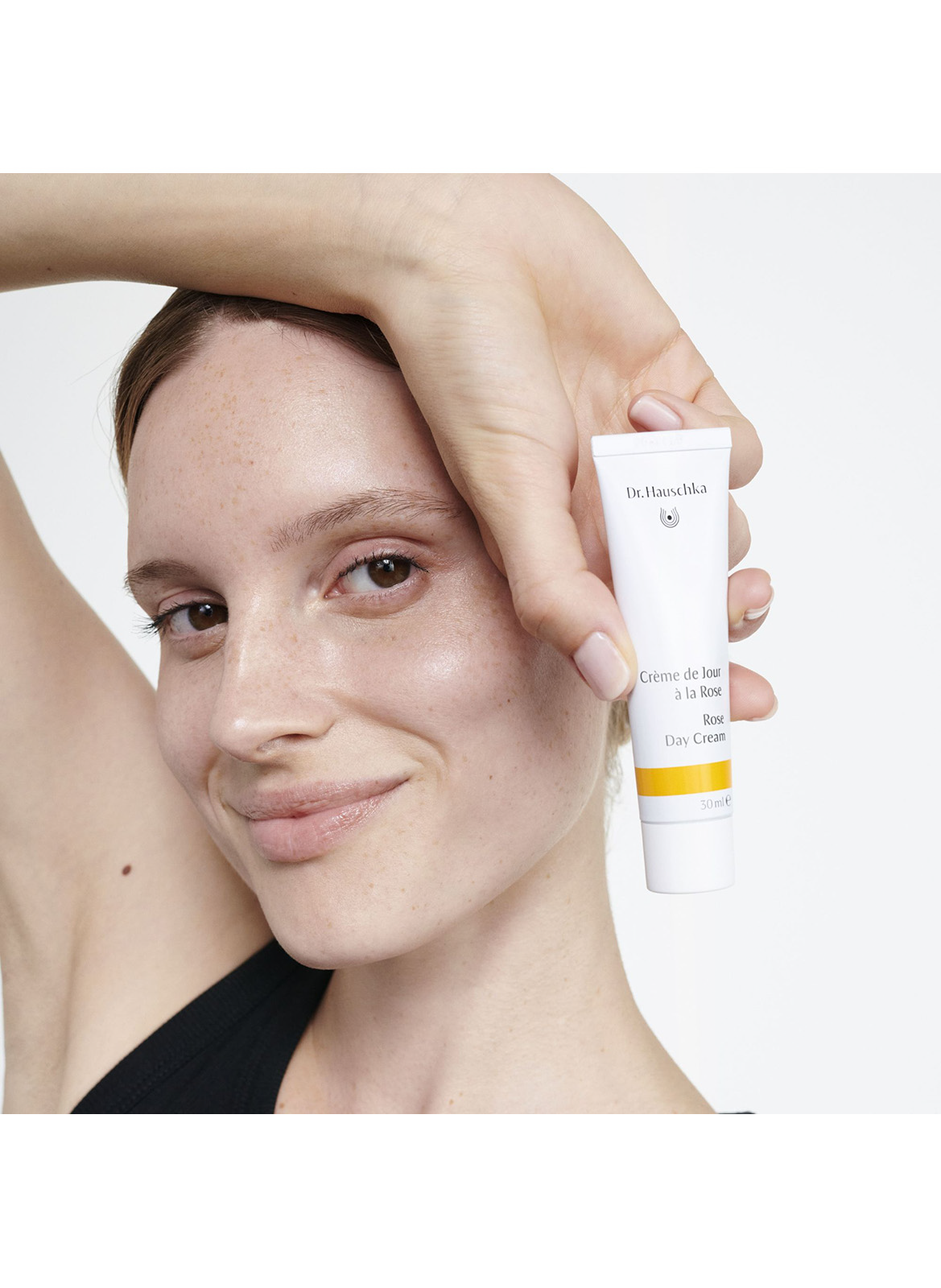 Crème de Jour à la Rose DR. HAUSCHKA No color