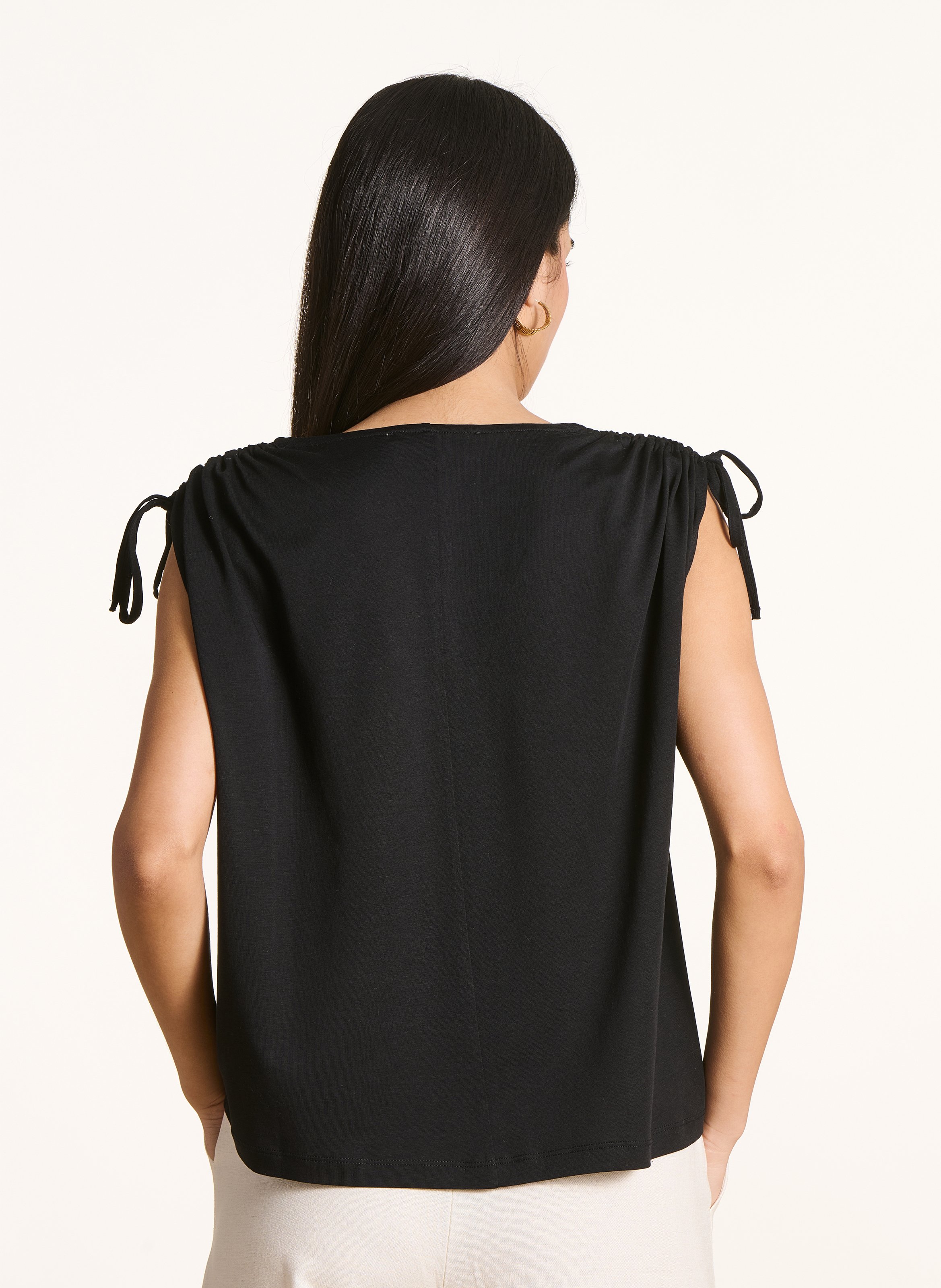 Tee-shirt oversize col V LA FEE MARABOUTEE Noir