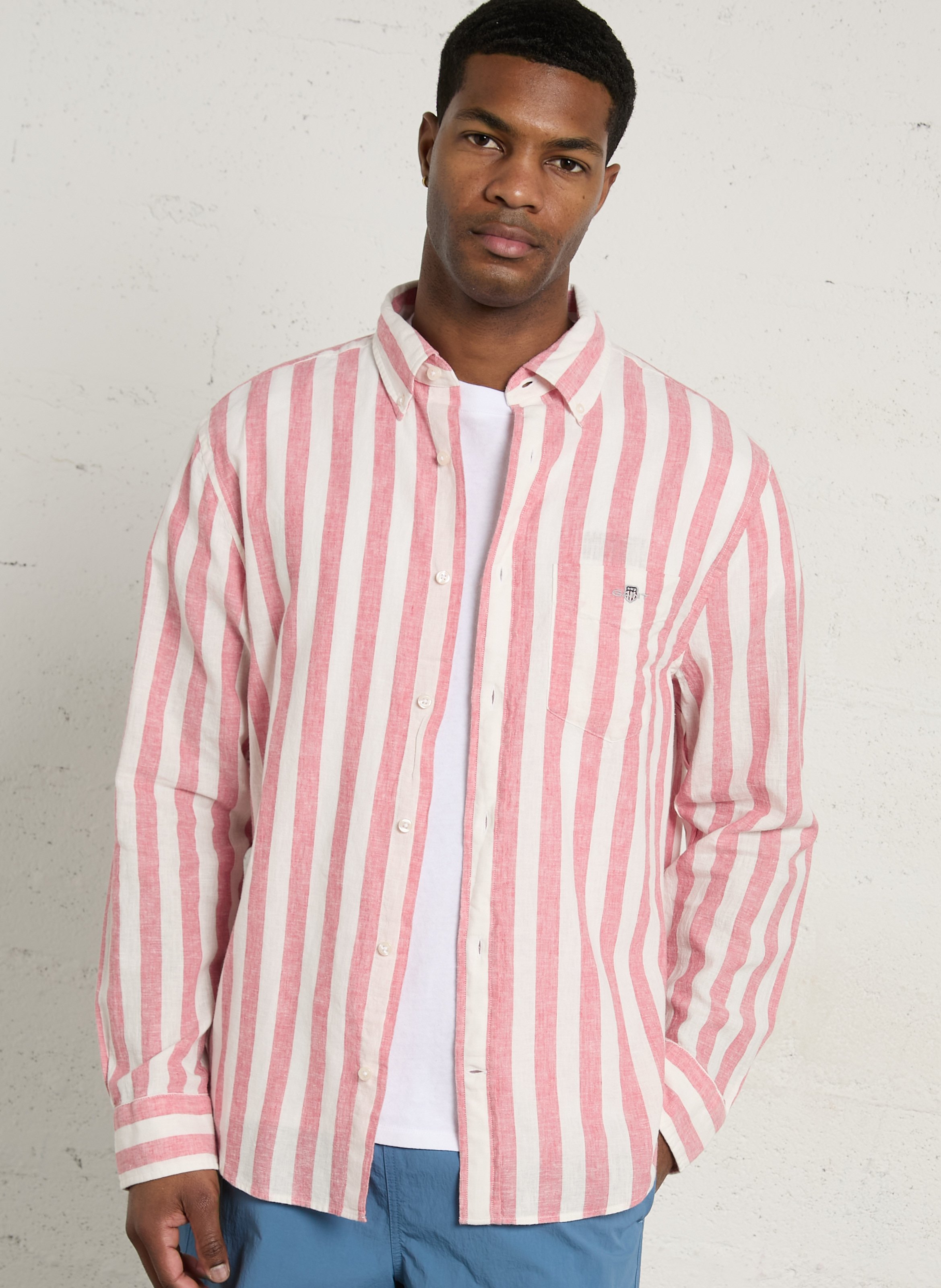 Chemise regular-fit col américain rayée en lin et coton GANT Rose
