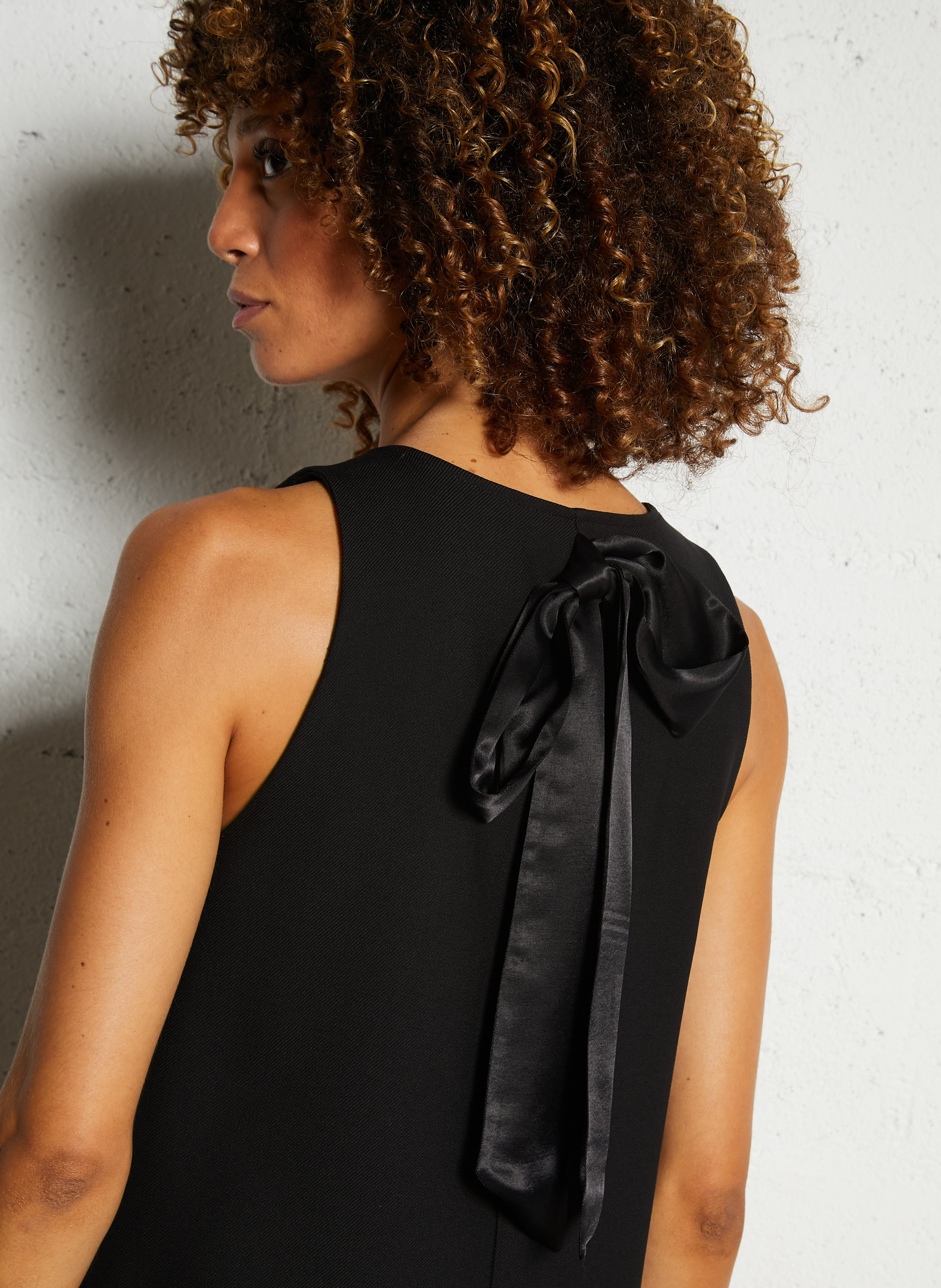 Robe courte col V DES PETITS HAUTS Noir