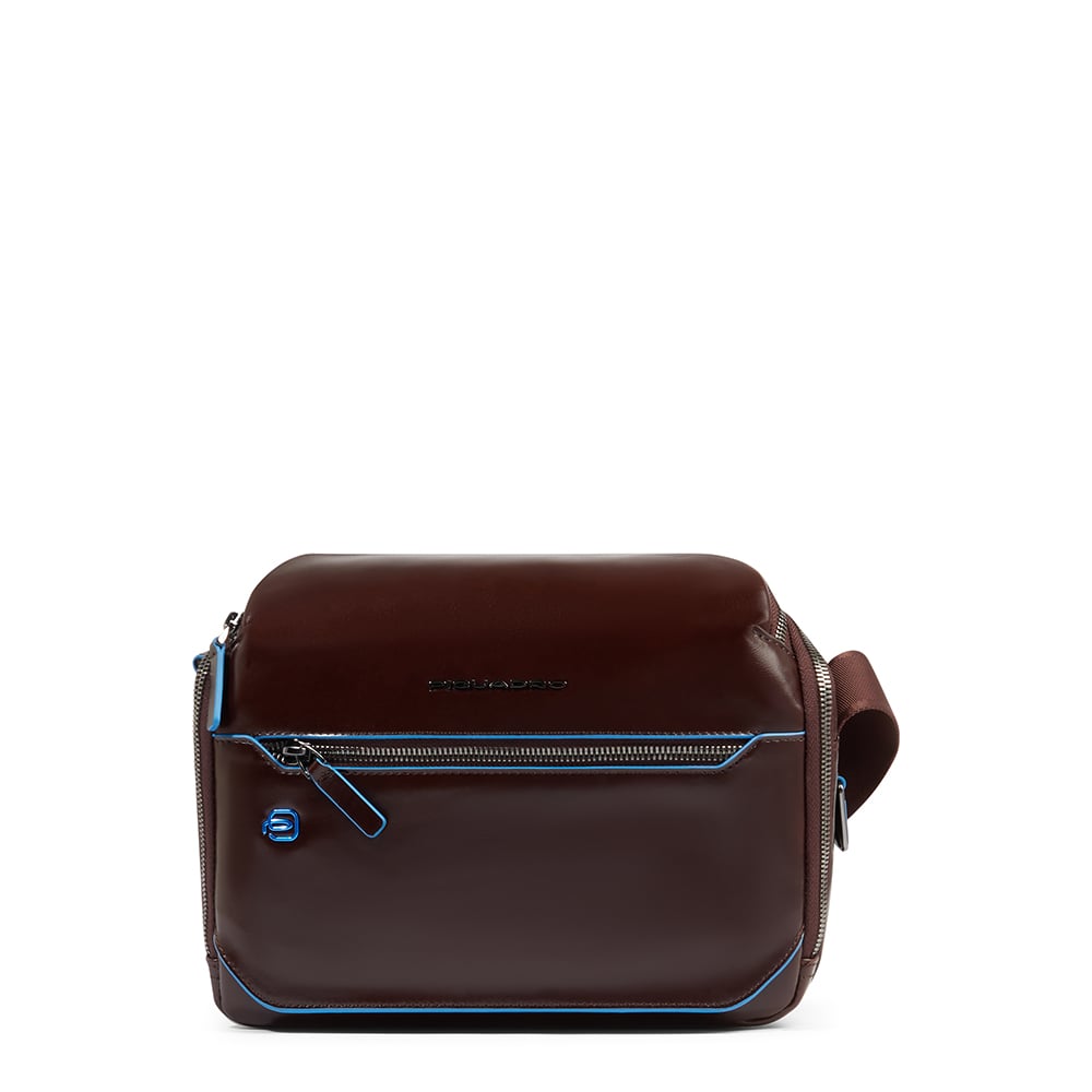 Customizable crossbody bag for iPad® mini with pockets for mouse and airpods and RFID protection. PIQUADRO Brown